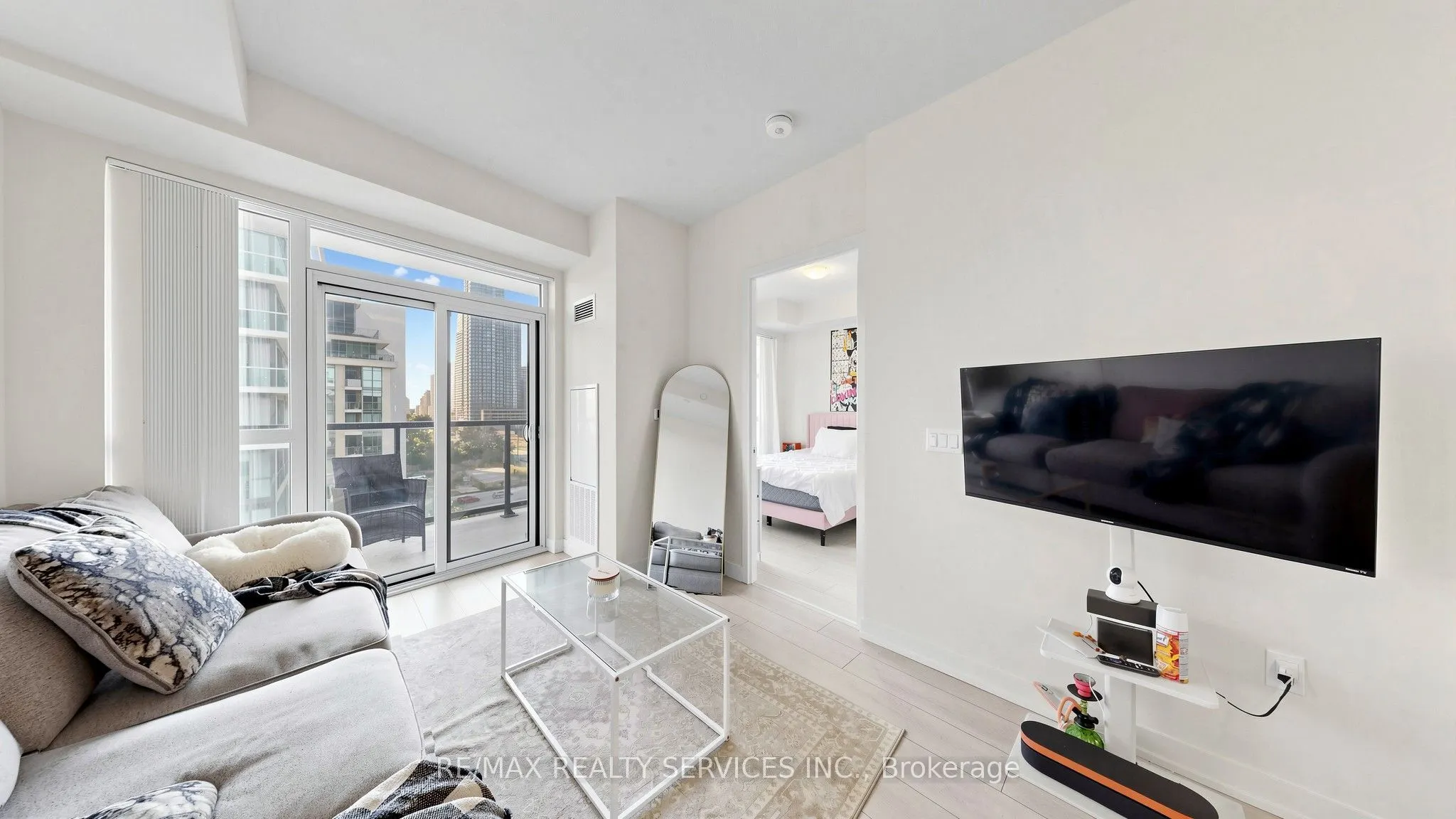 38 Annie Craig Drive #707