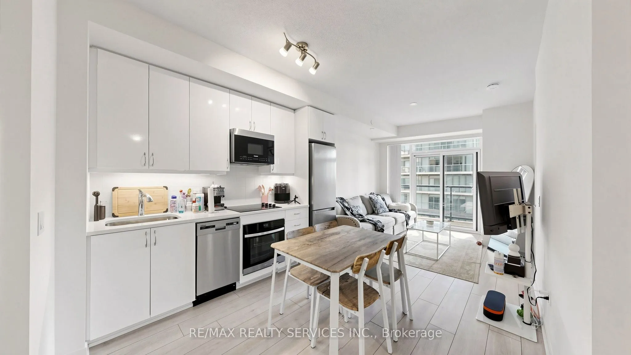 38 Annie Craig Drive #707