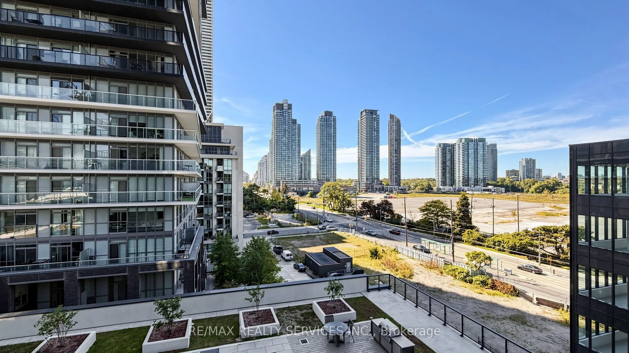 38 Annie Craig Drive #707