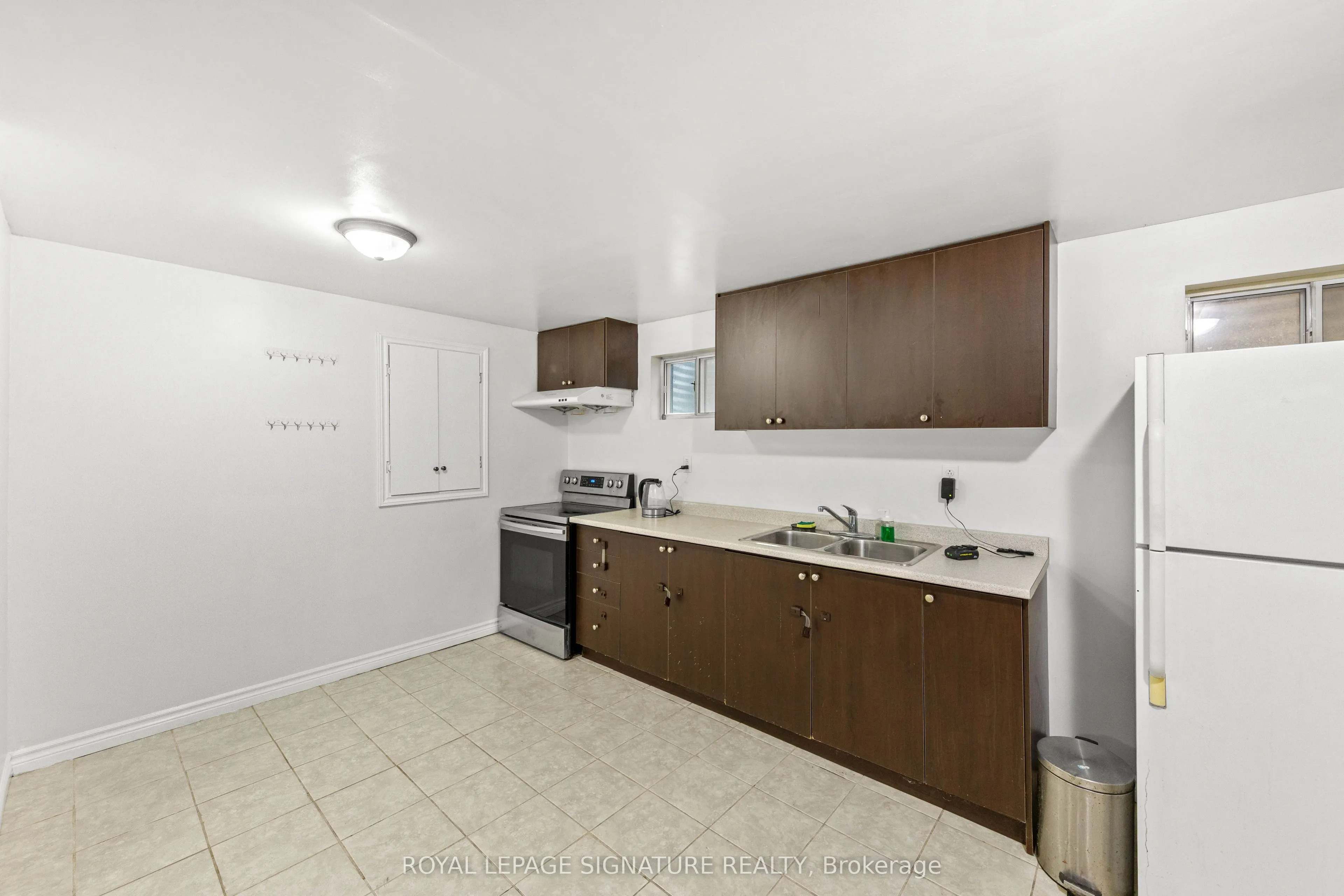 112 Kingswood Drive