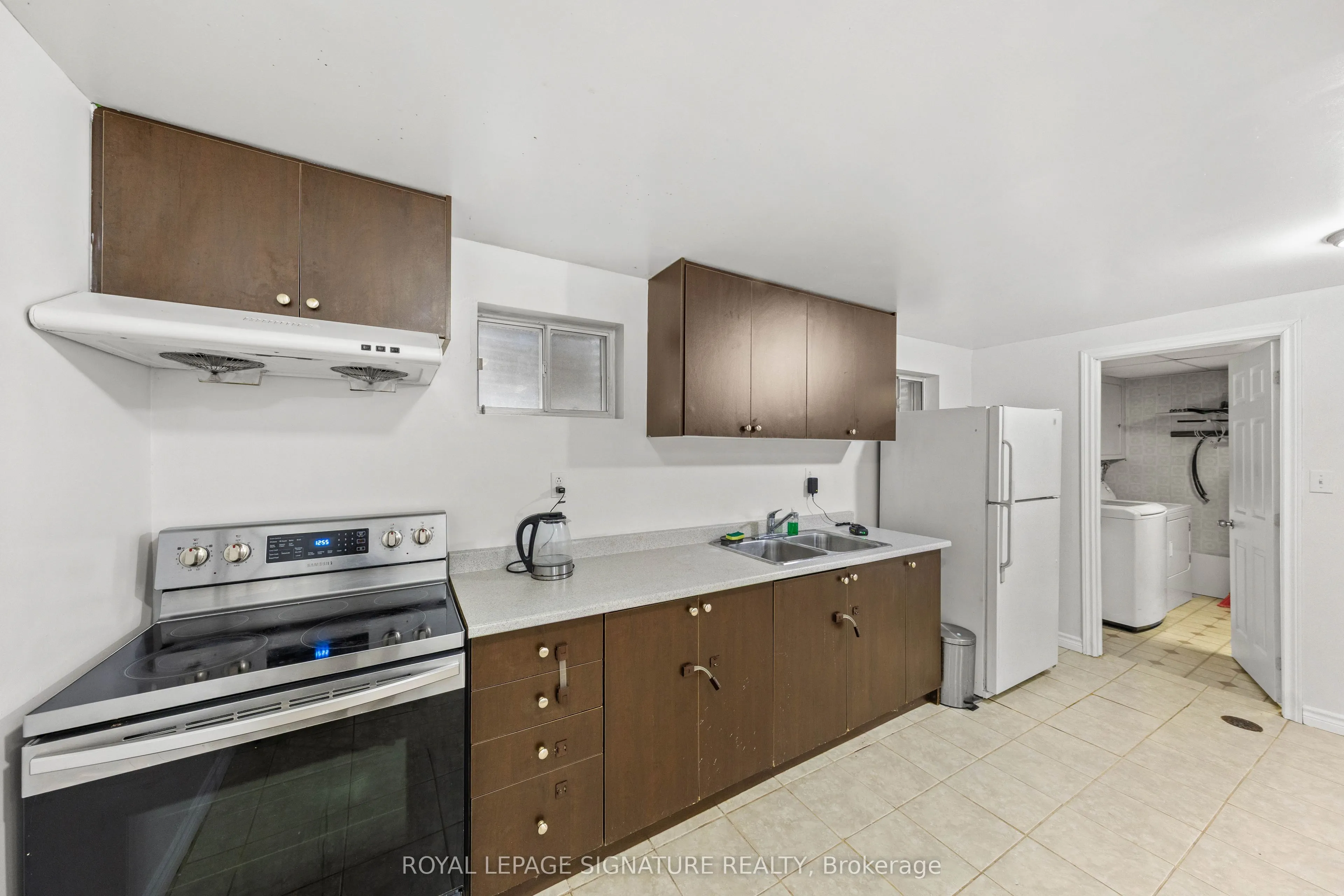 112 Kingswood Drive