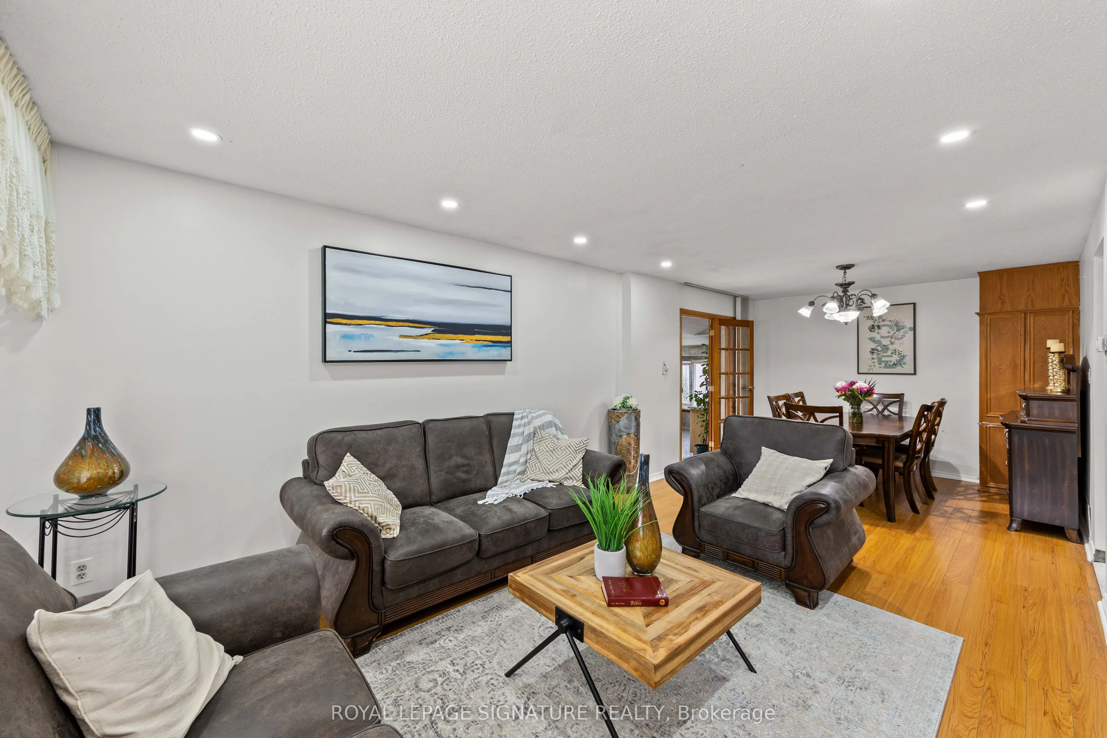 112 Kingswood Drive
