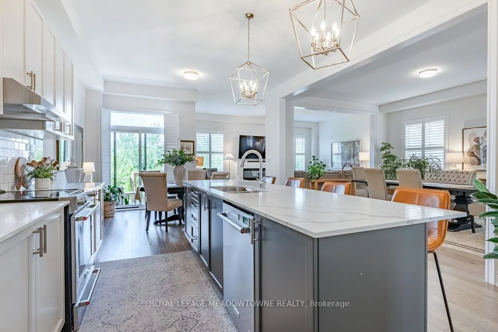 461 Parent Place
