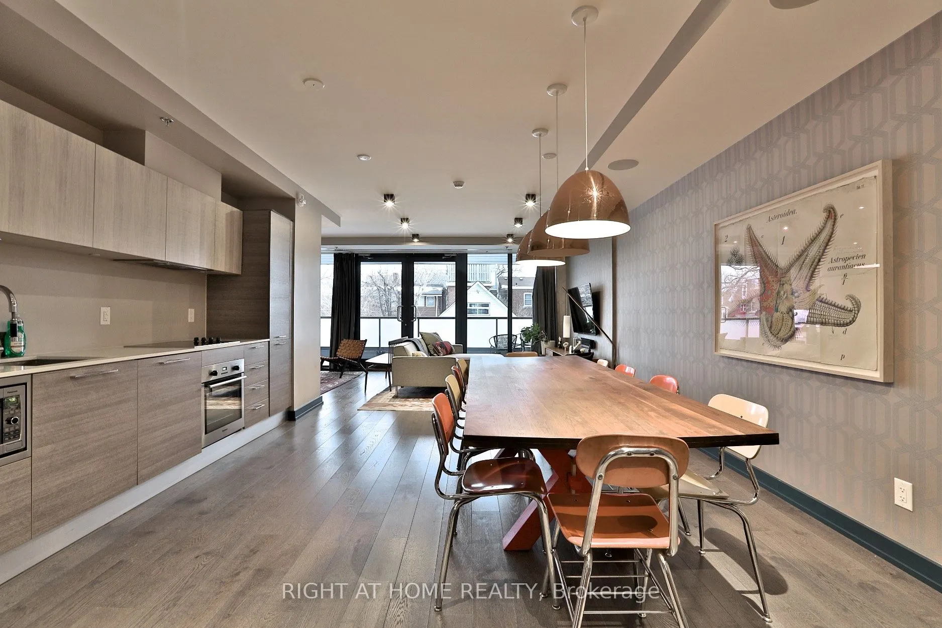 530 Indian Grove #303
