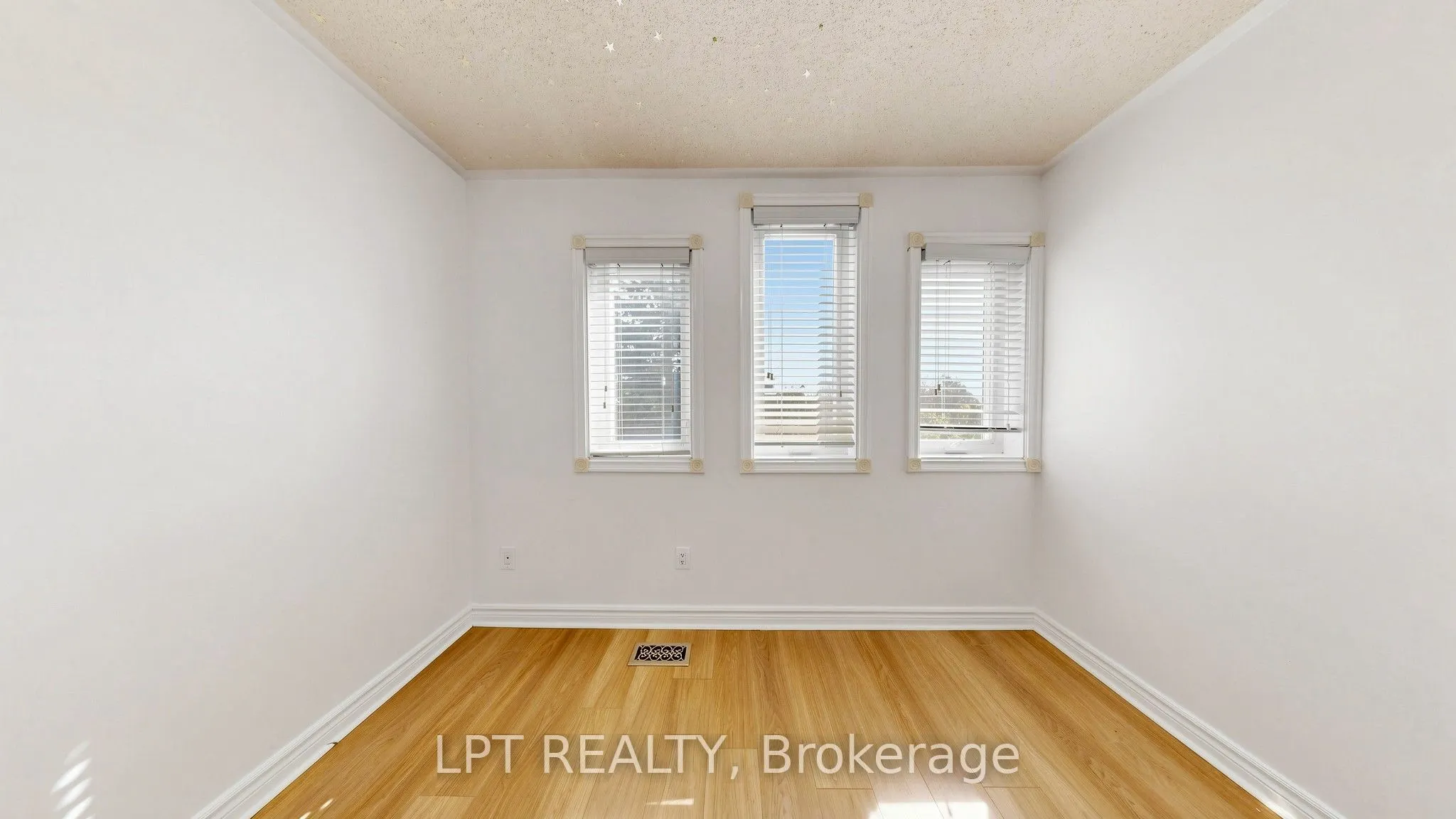 81 Shady Pine Circle