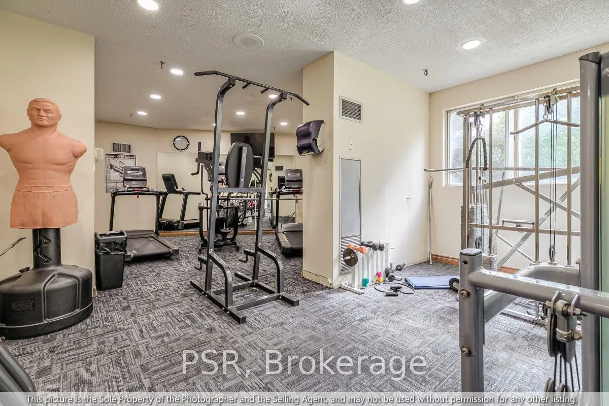 3695 Kaneff Crescent #612