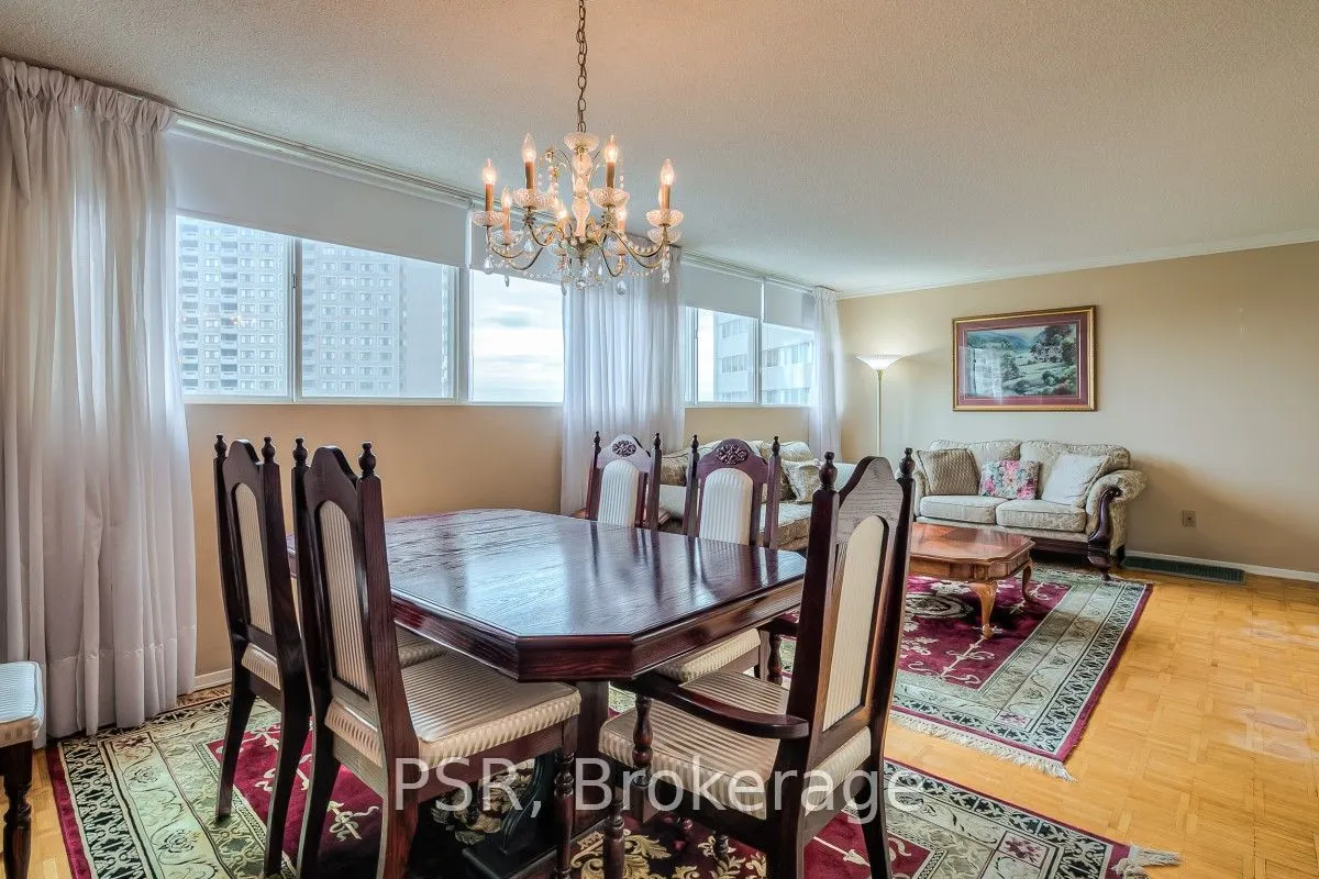 3695 Kaneff Crescent #612