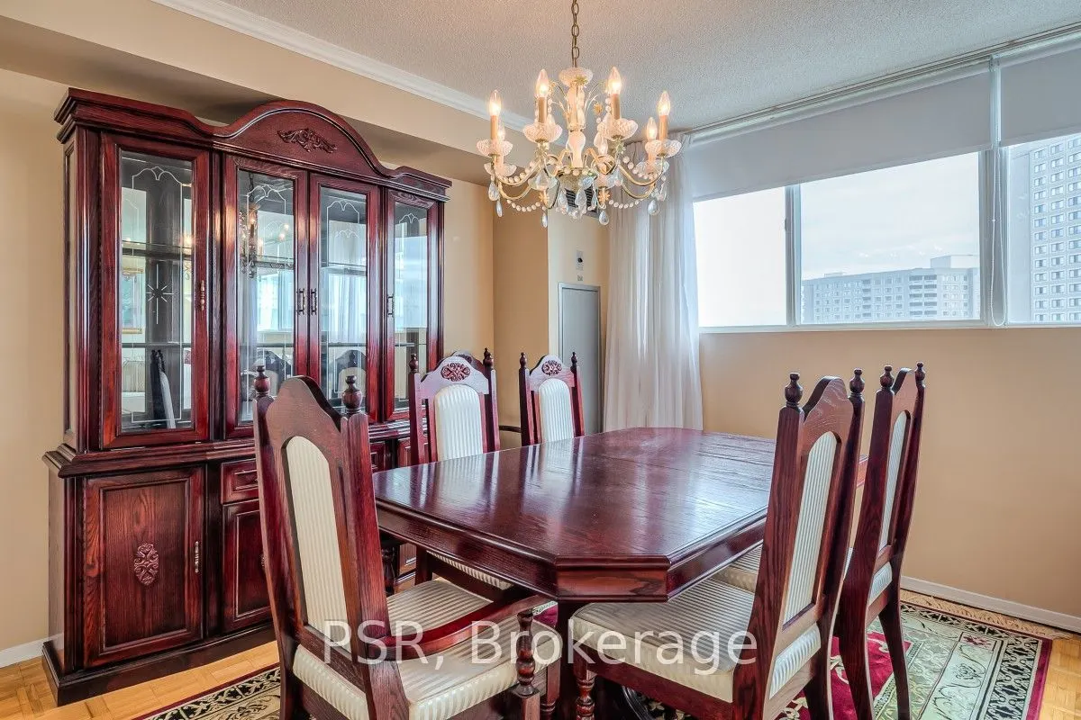 3695 Kaneff Crescent #612