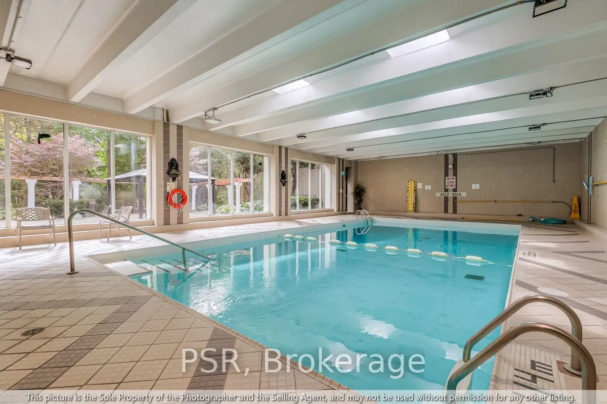 3695 Kaneff Crescent #612
