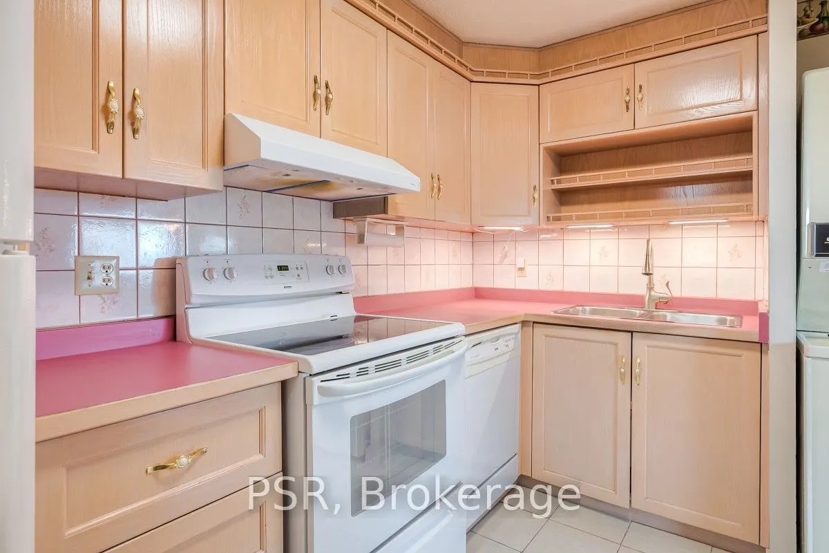 3695 Kaneff Crescent #612