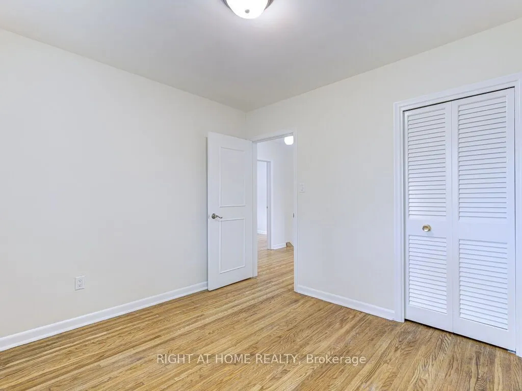 341 Rathburn Road