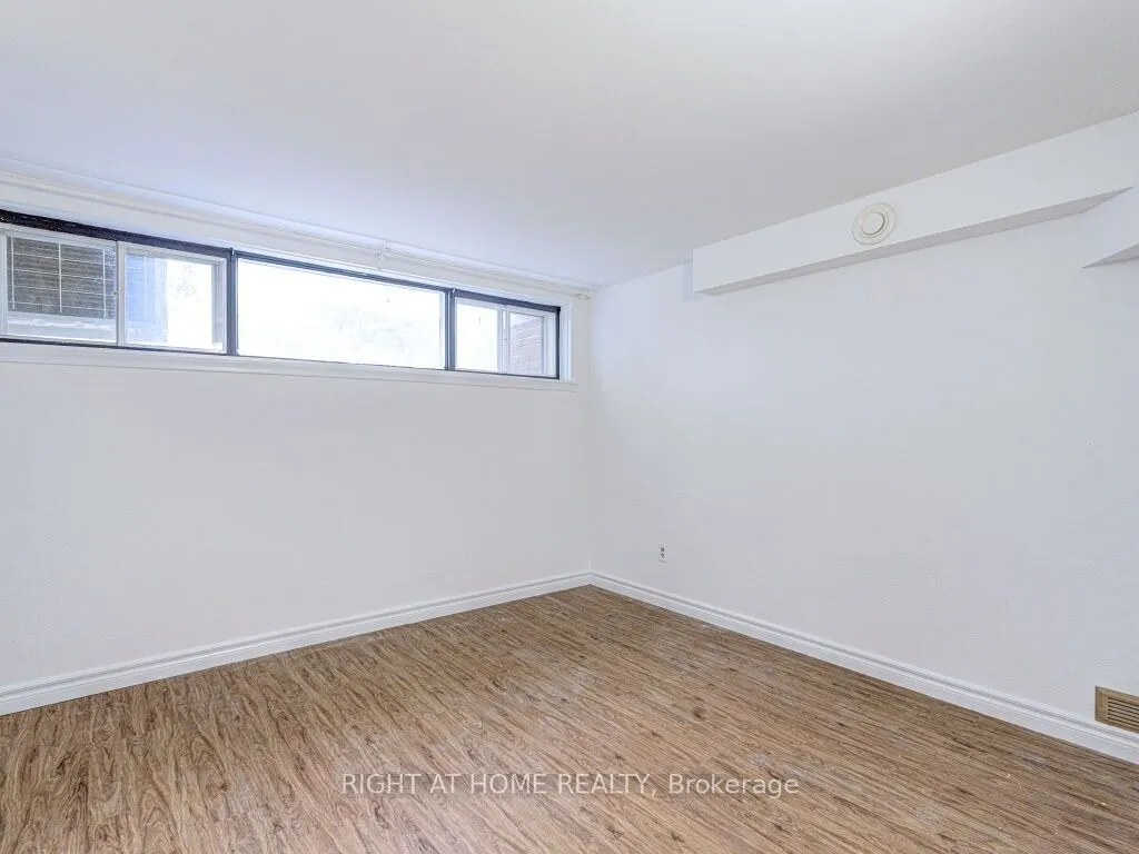 341 Rathburn Road
