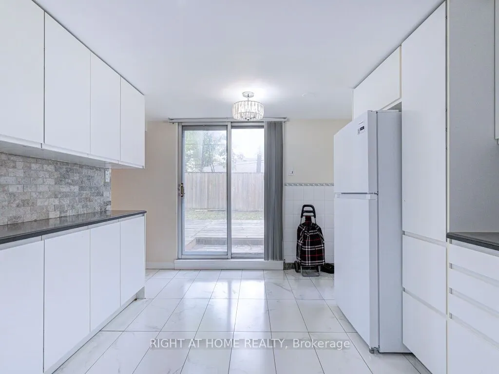 341 Rathburn Road