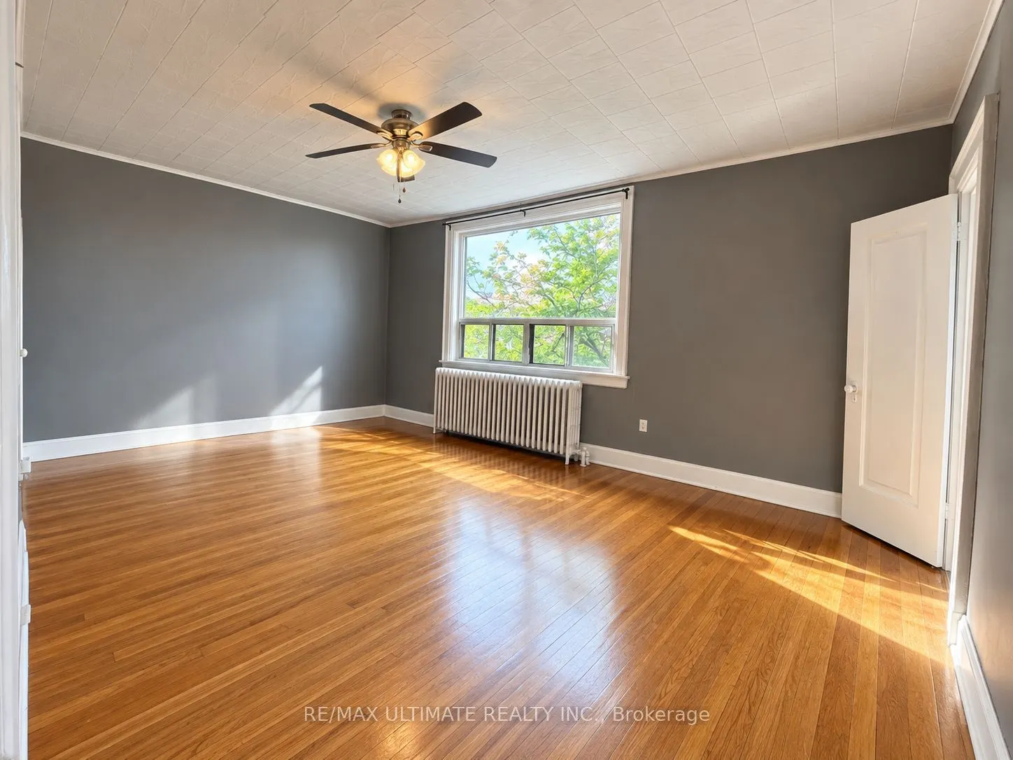 2857 LAKE SHORE Boulevard W
