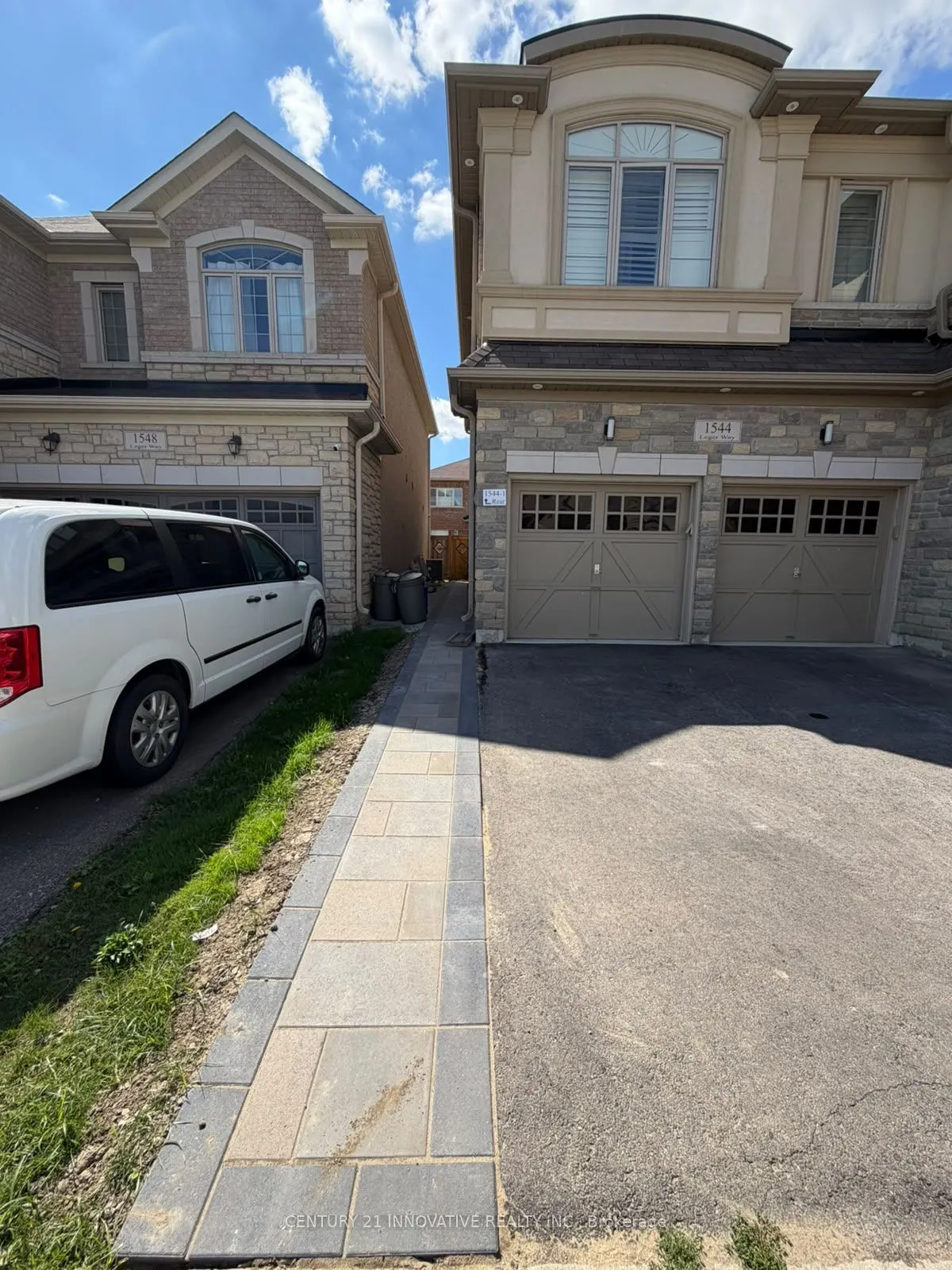 1544 Leger Way