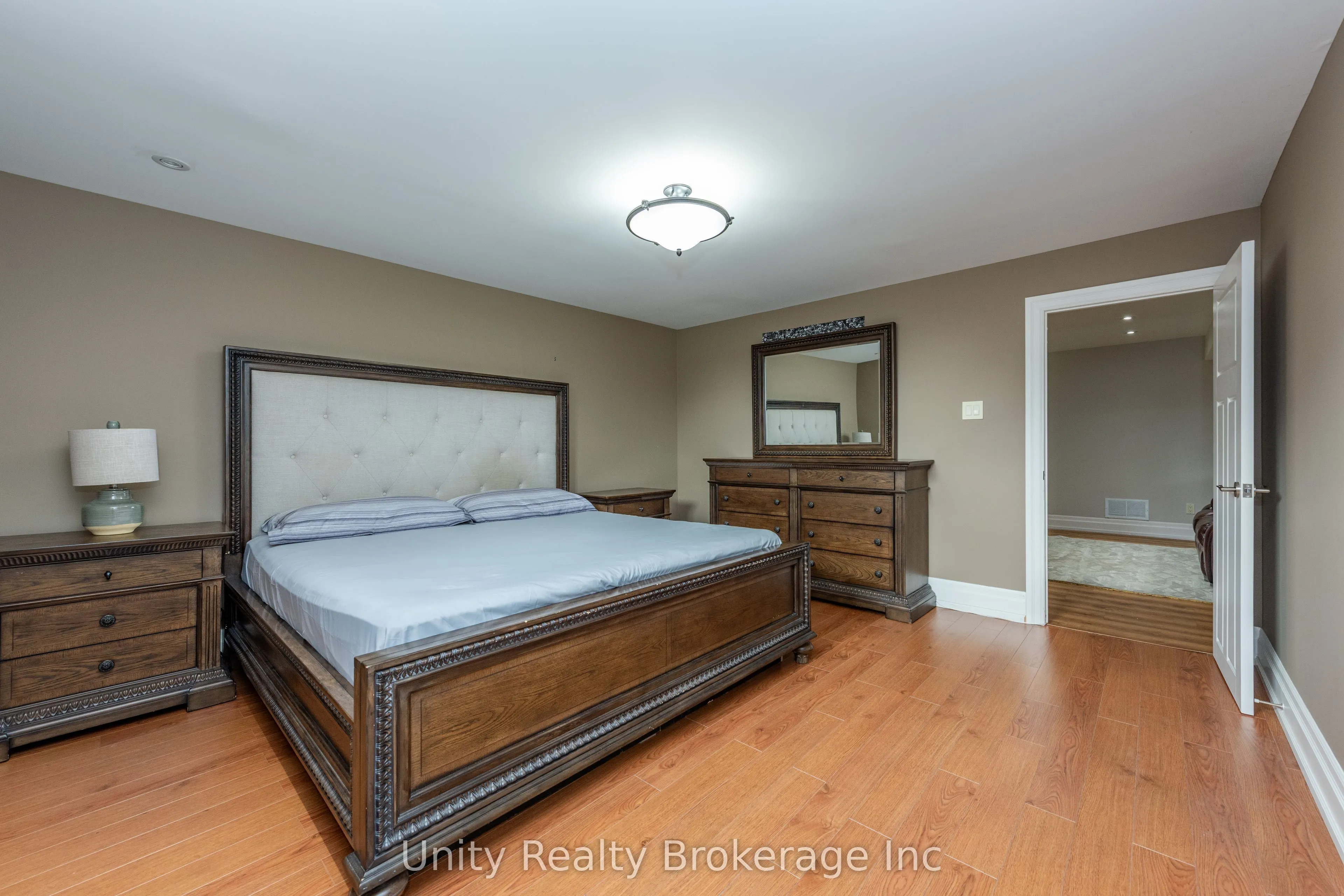 7 Golfdale Court