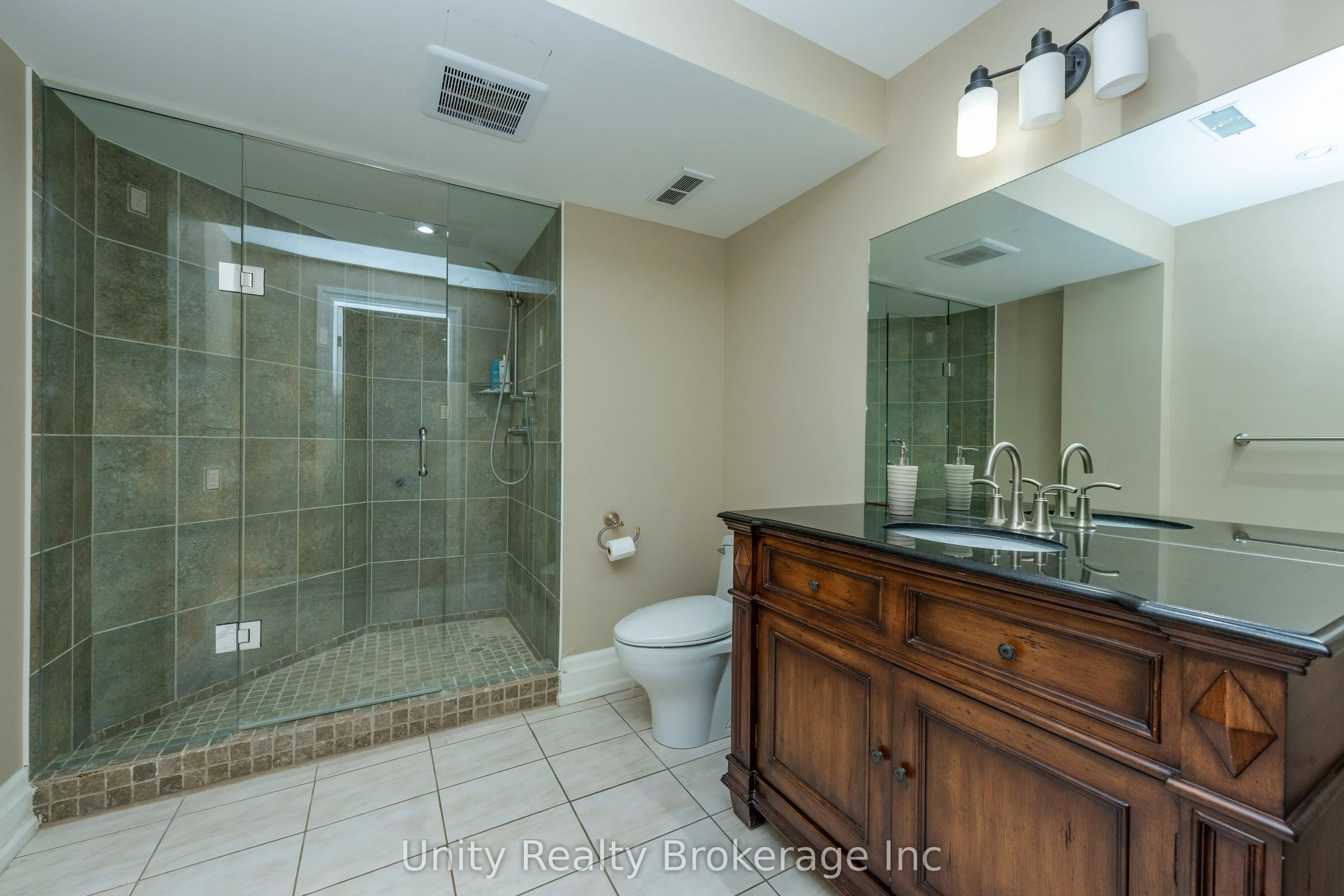 7 Golfdale Court
