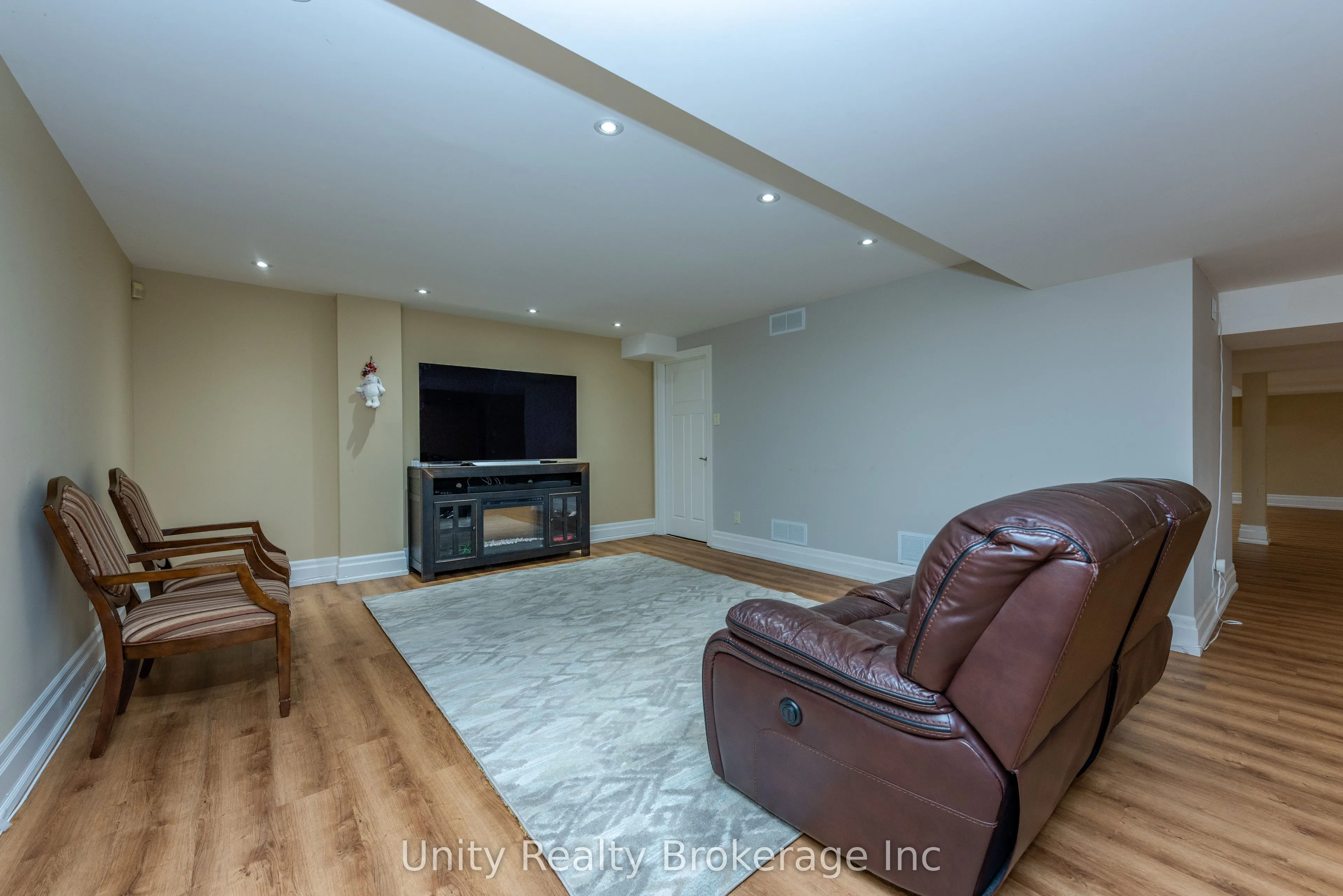 7 Golfdale Court