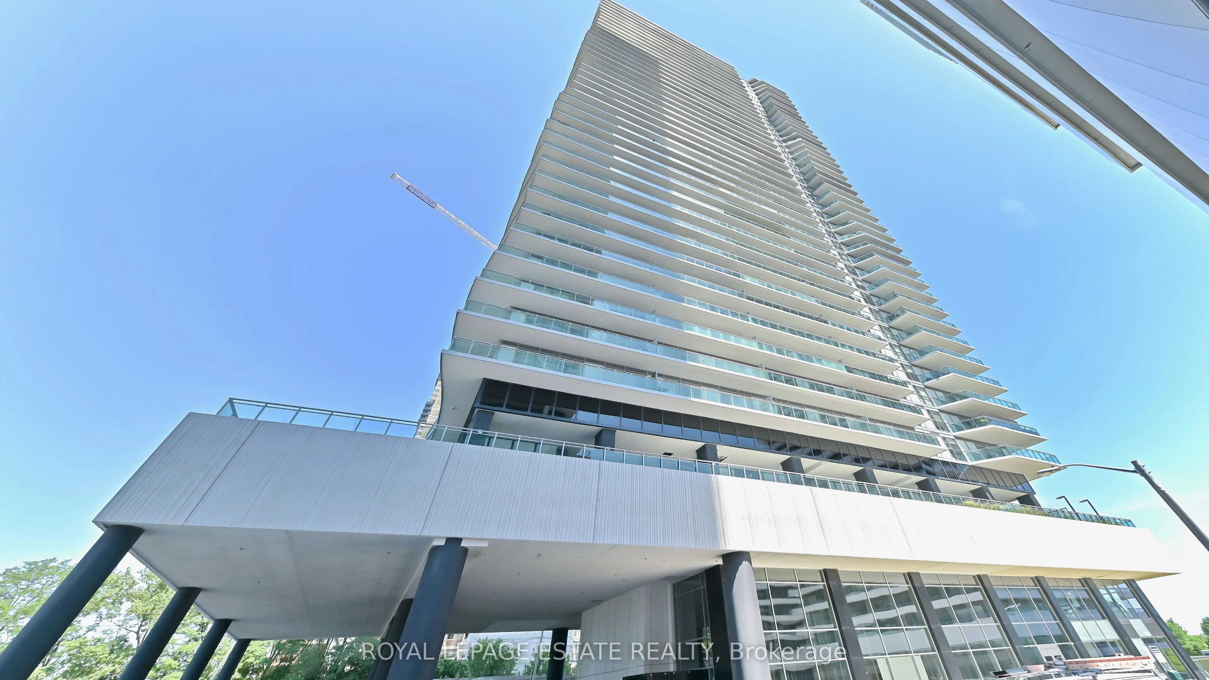 33 Shore Breeze Drive #2901