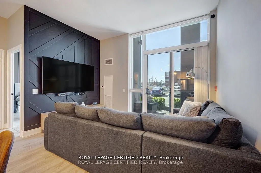 1050 Main Street E #114