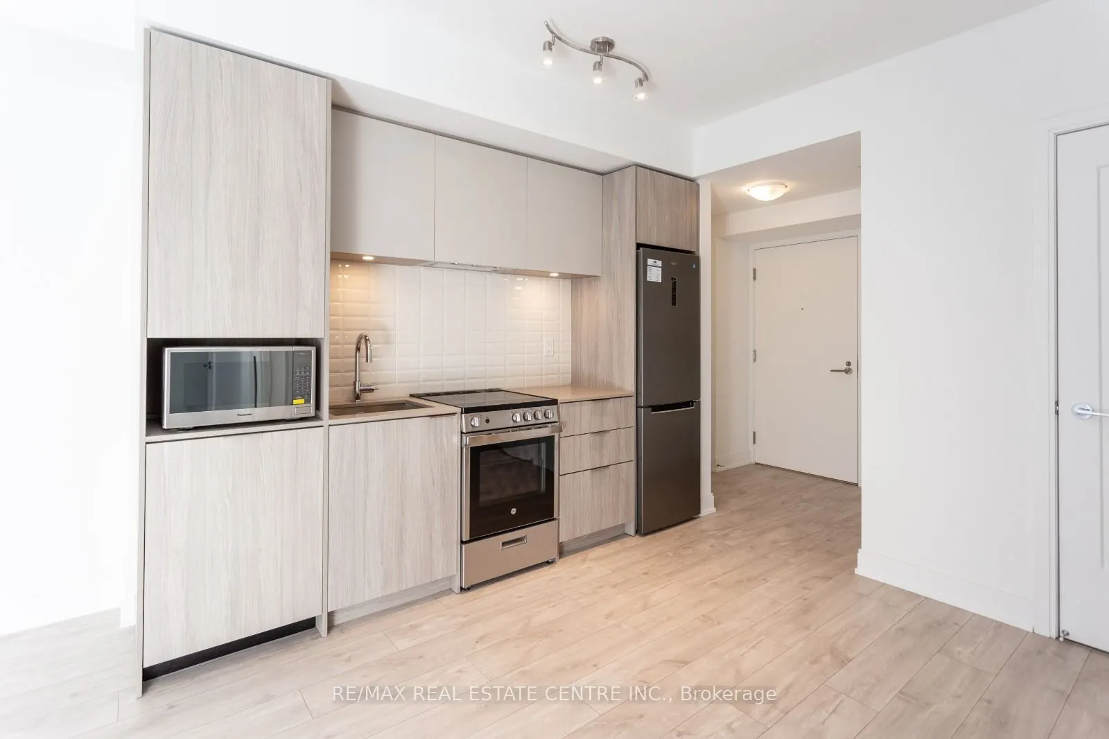70 Annie Craig Drive #701