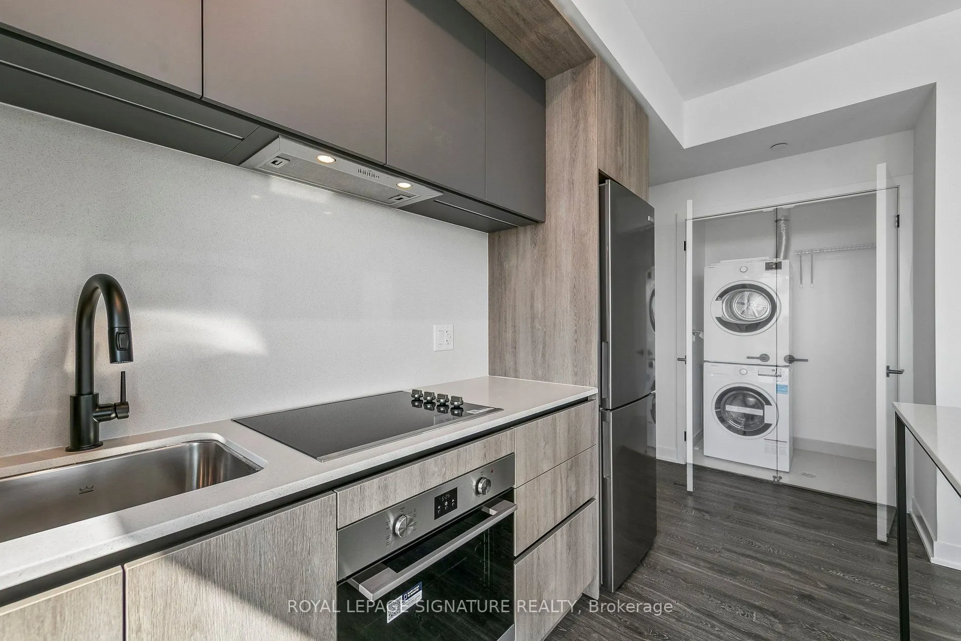 2495 Eglinton Avenue W #2503