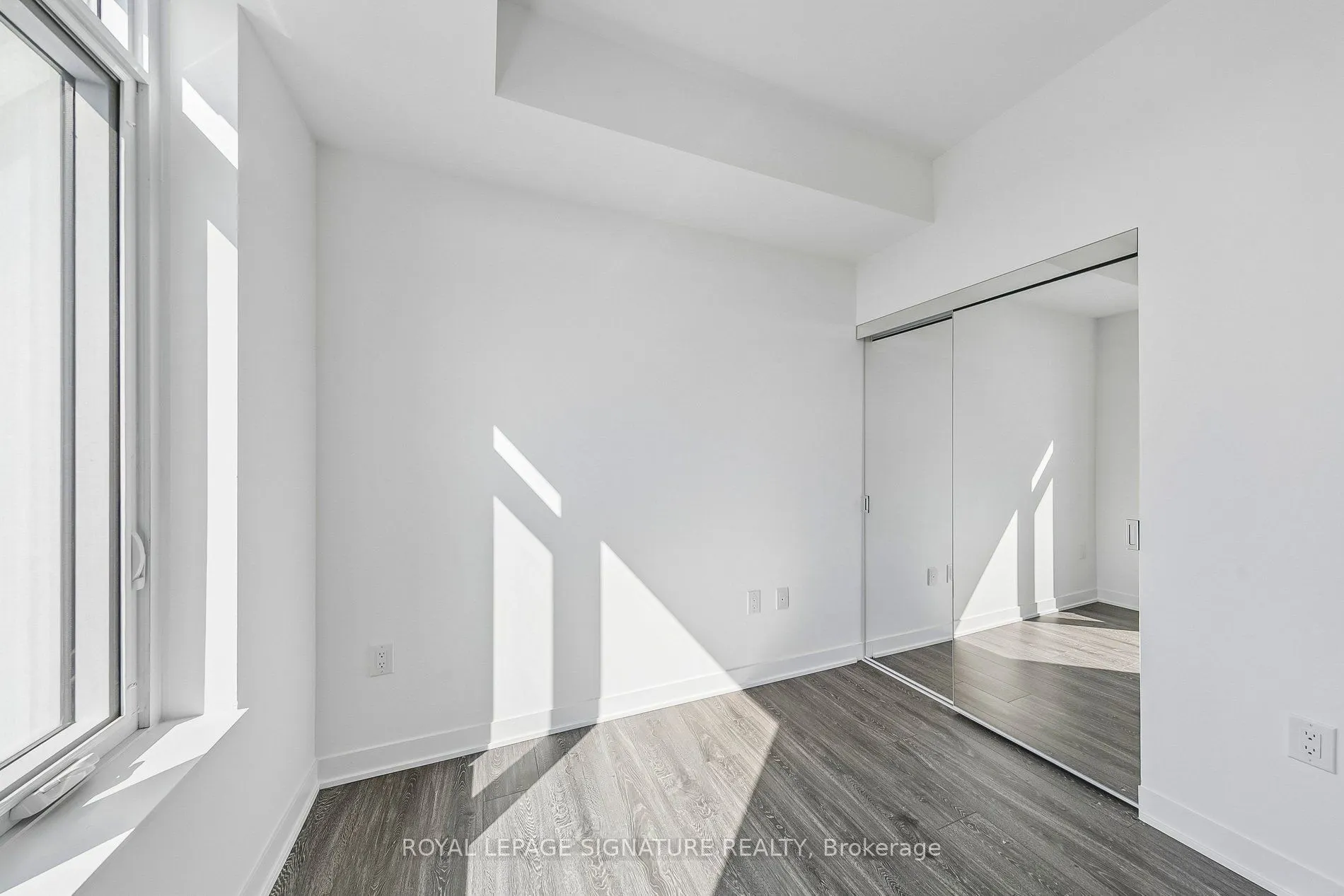 2495 Eglinton Avenue W #2503