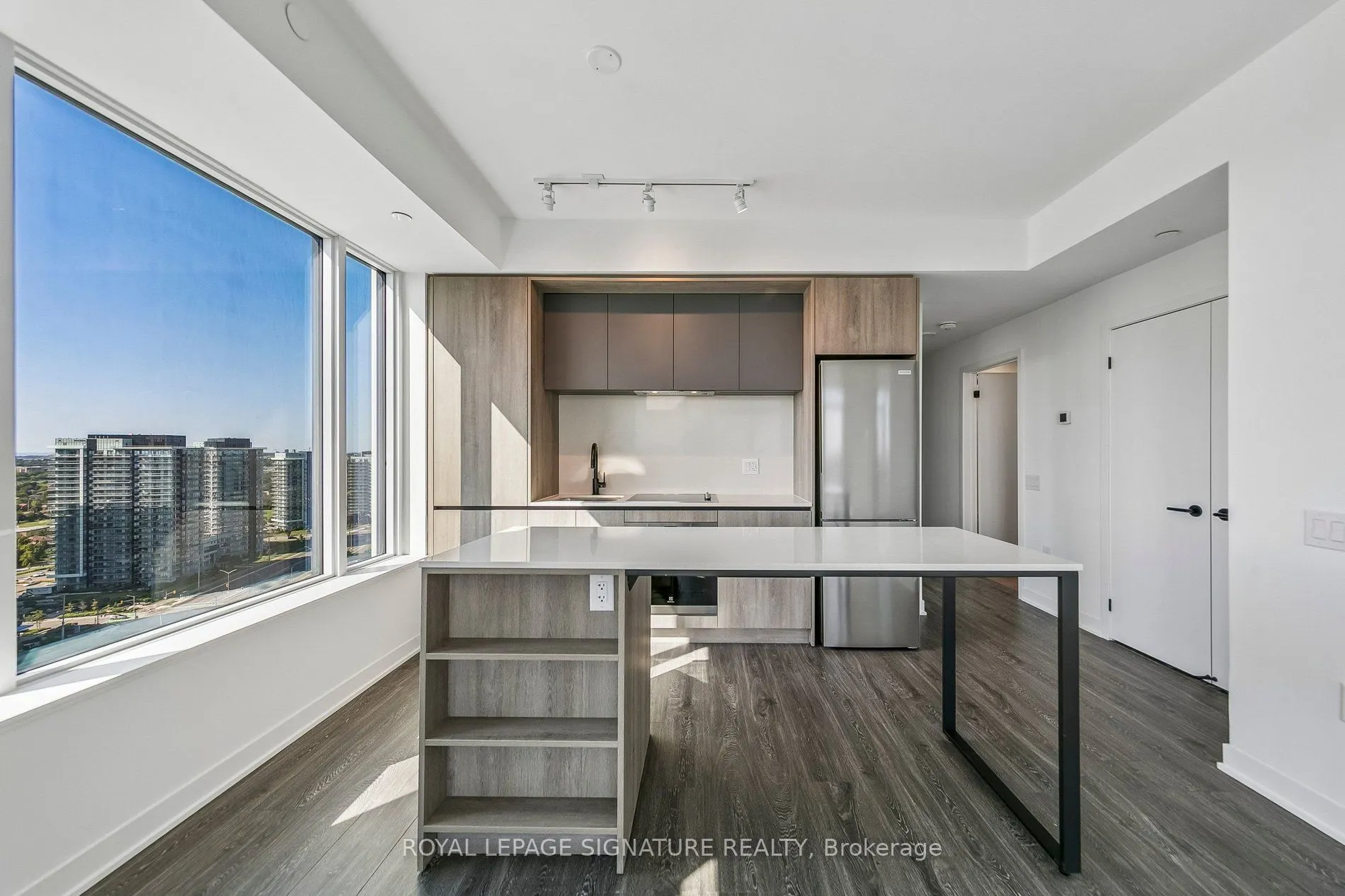 2495 Eglinton Avenue W #2503