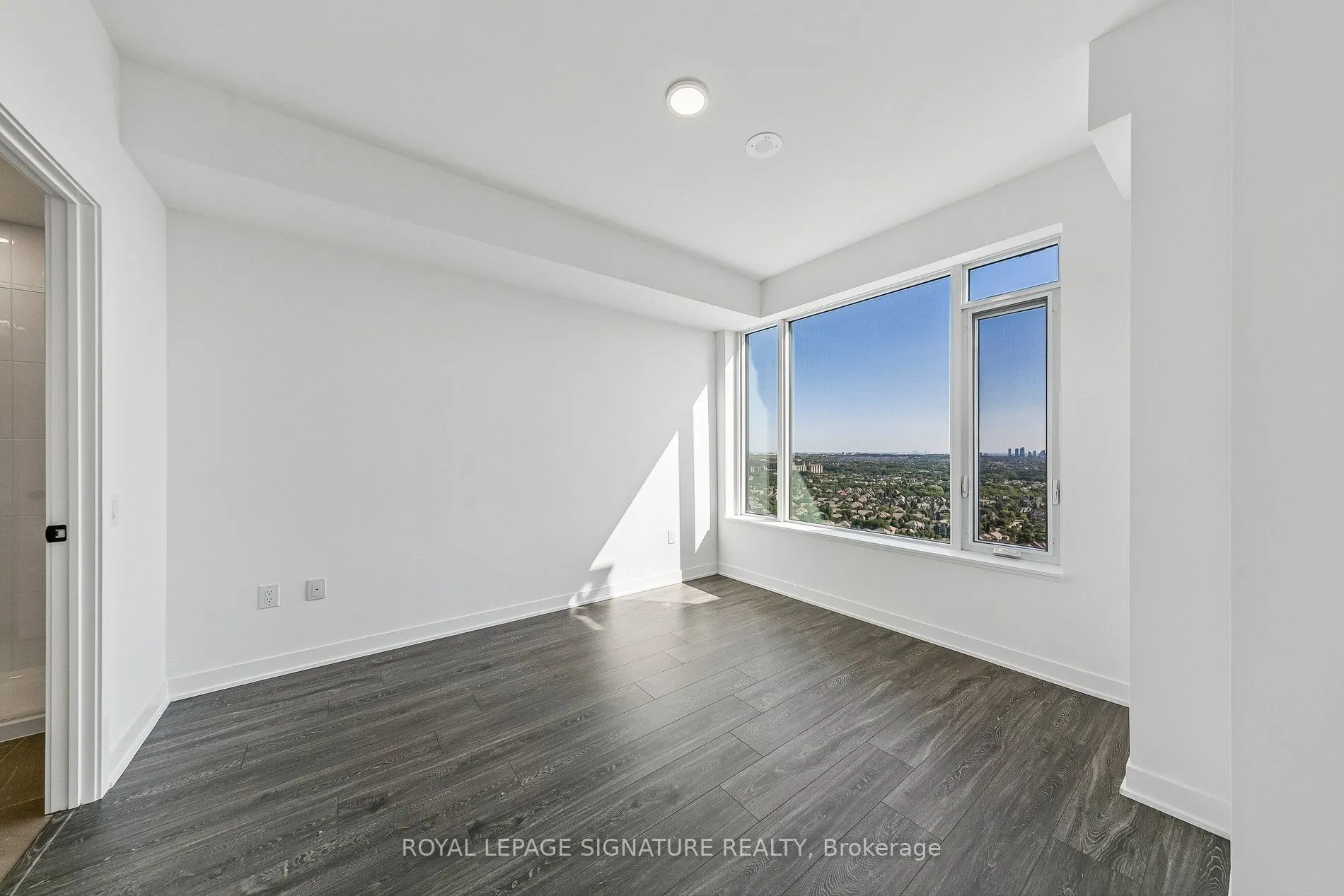 2495 Eglinton Avenue W #2503