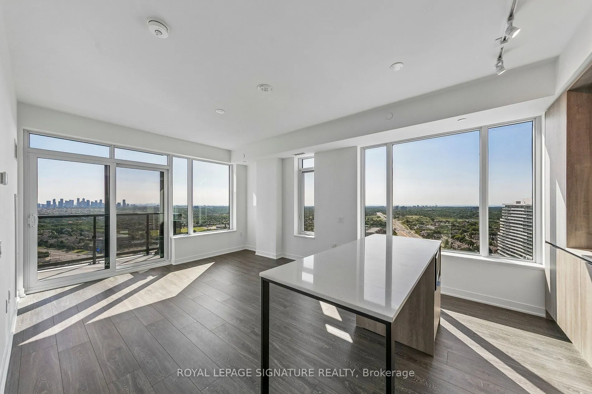 2495 Eglinton Avenue W #2503