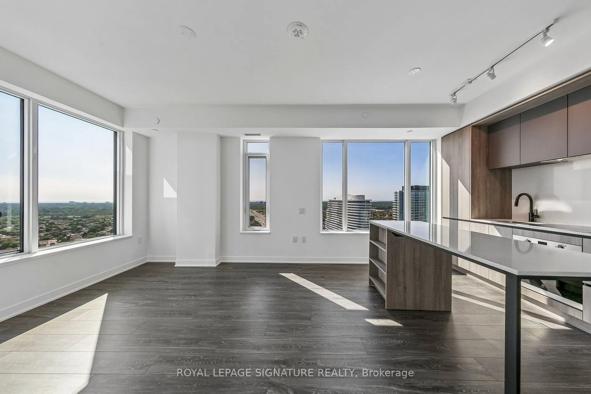 2495 Eglinton Avenue W #2503