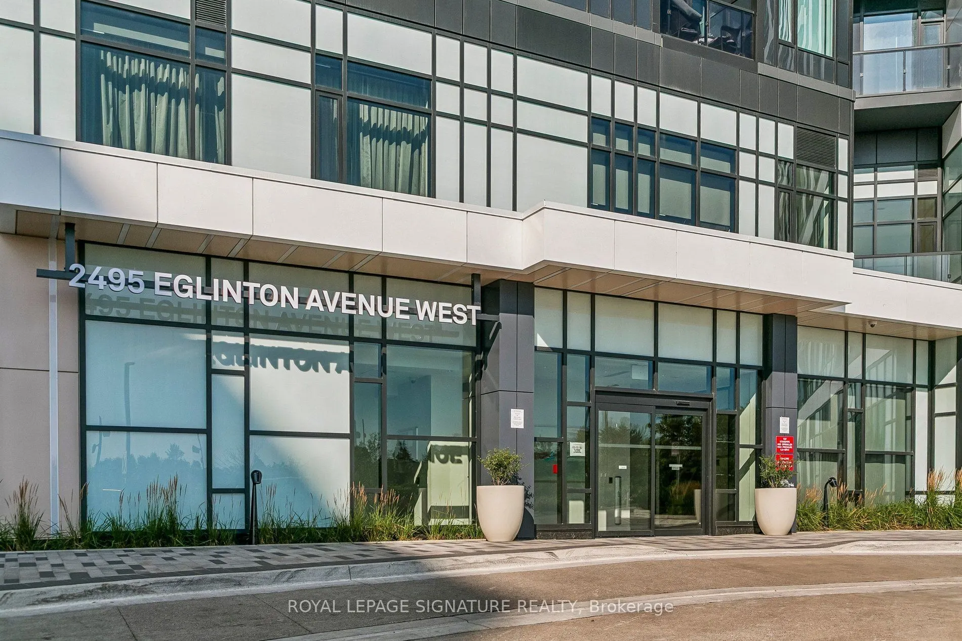 2495 Eglinton Avenue W #2503