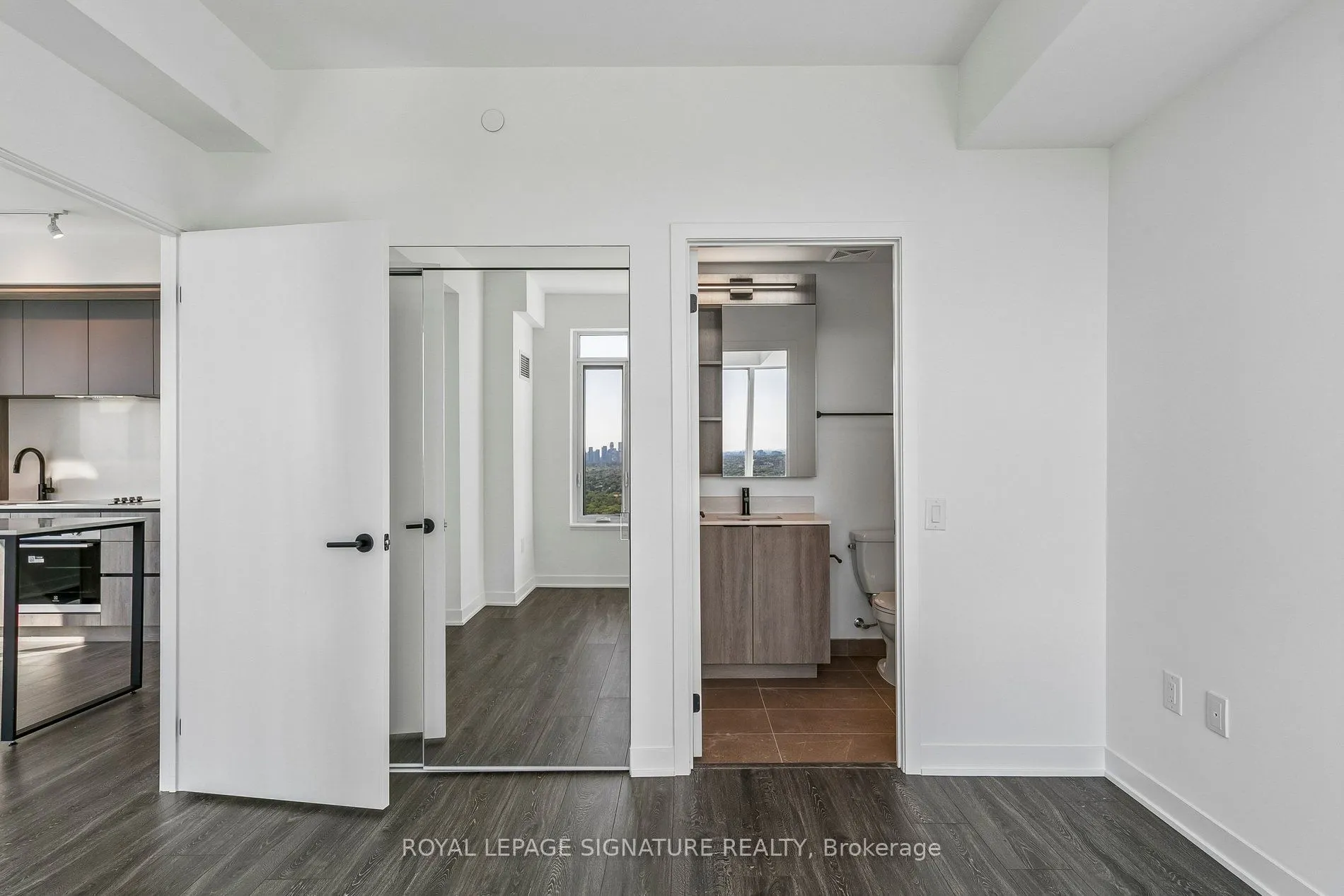 2495 Eglinton Avenue W #2503