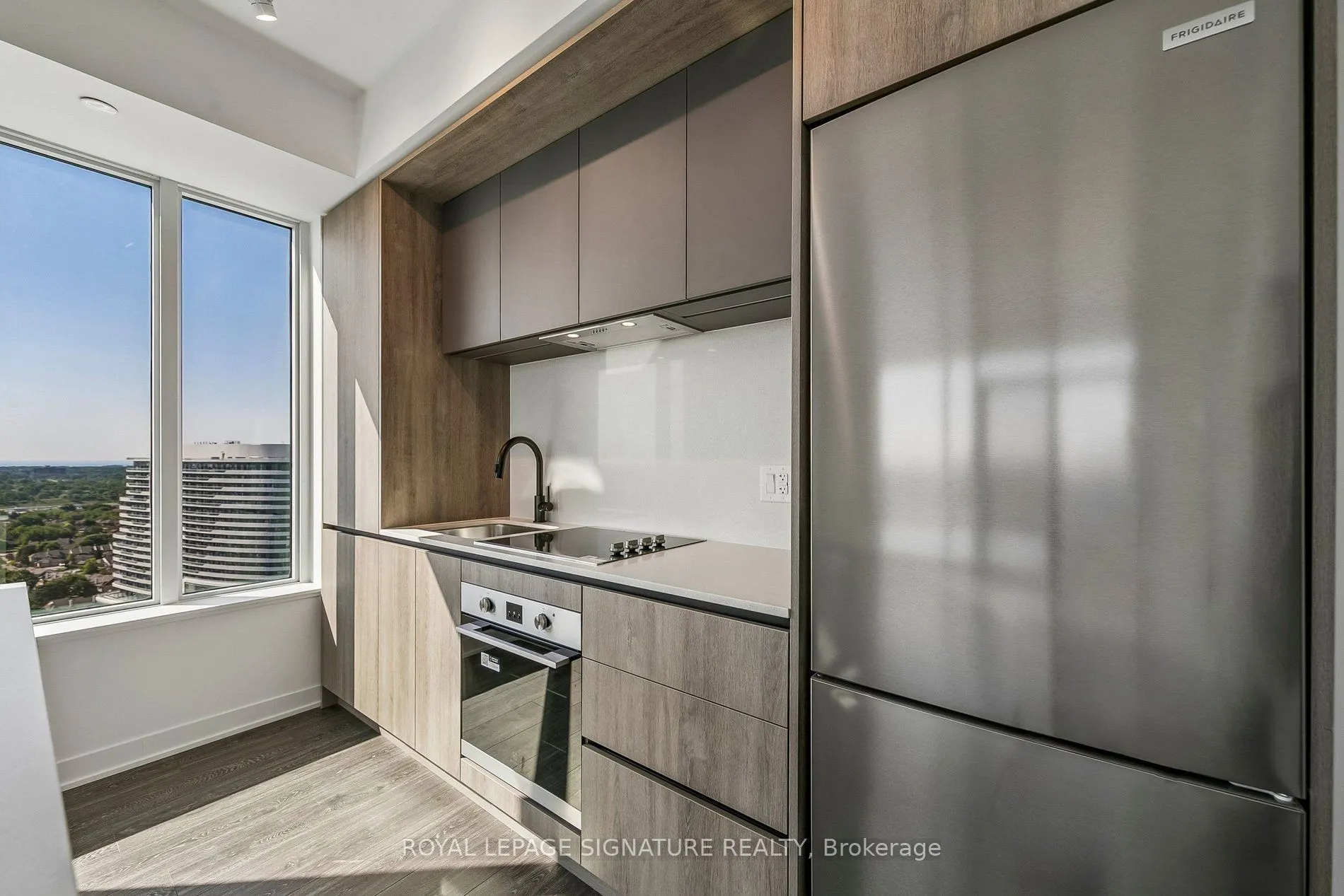 2495 Eglinton Avenue W #2503