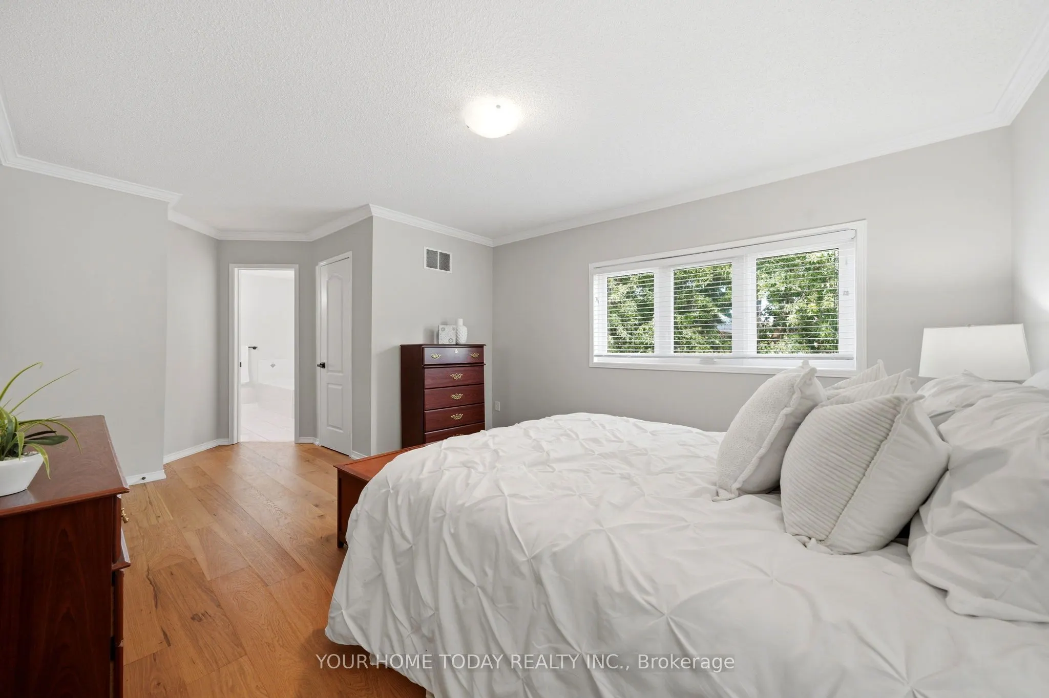 58 Chester Crescent