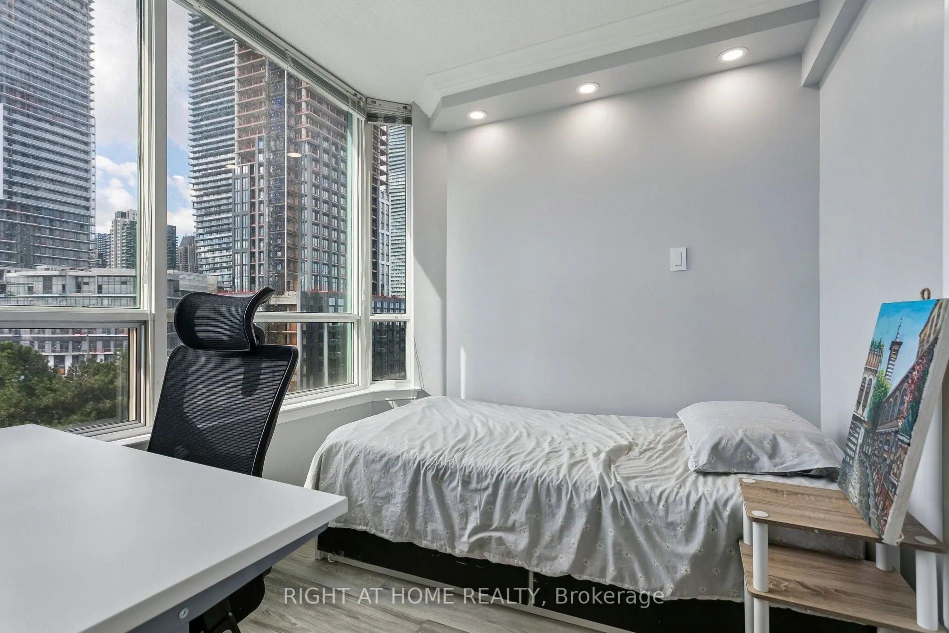 550 Webb Drive #612