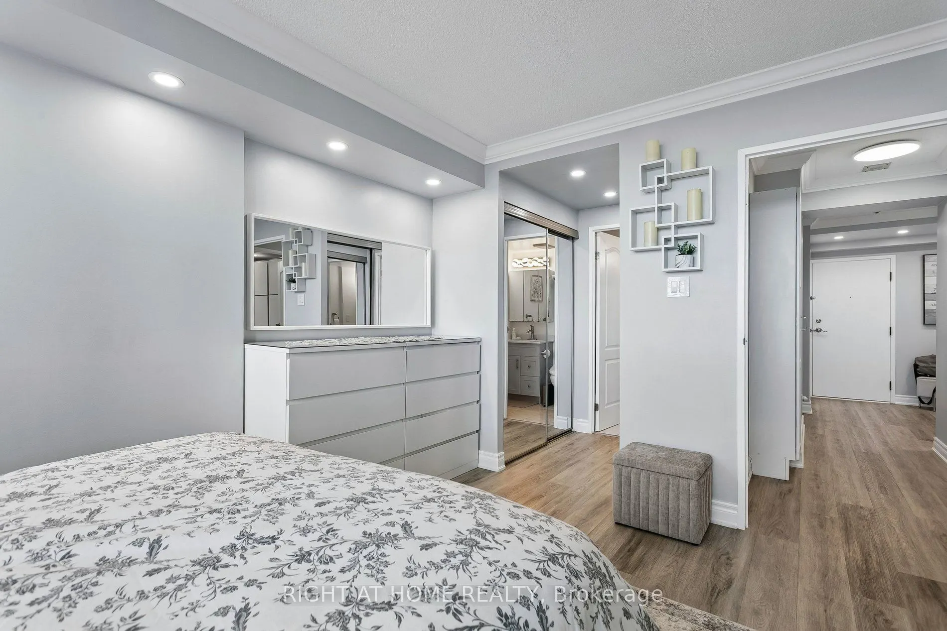 550 Webb Drive #612