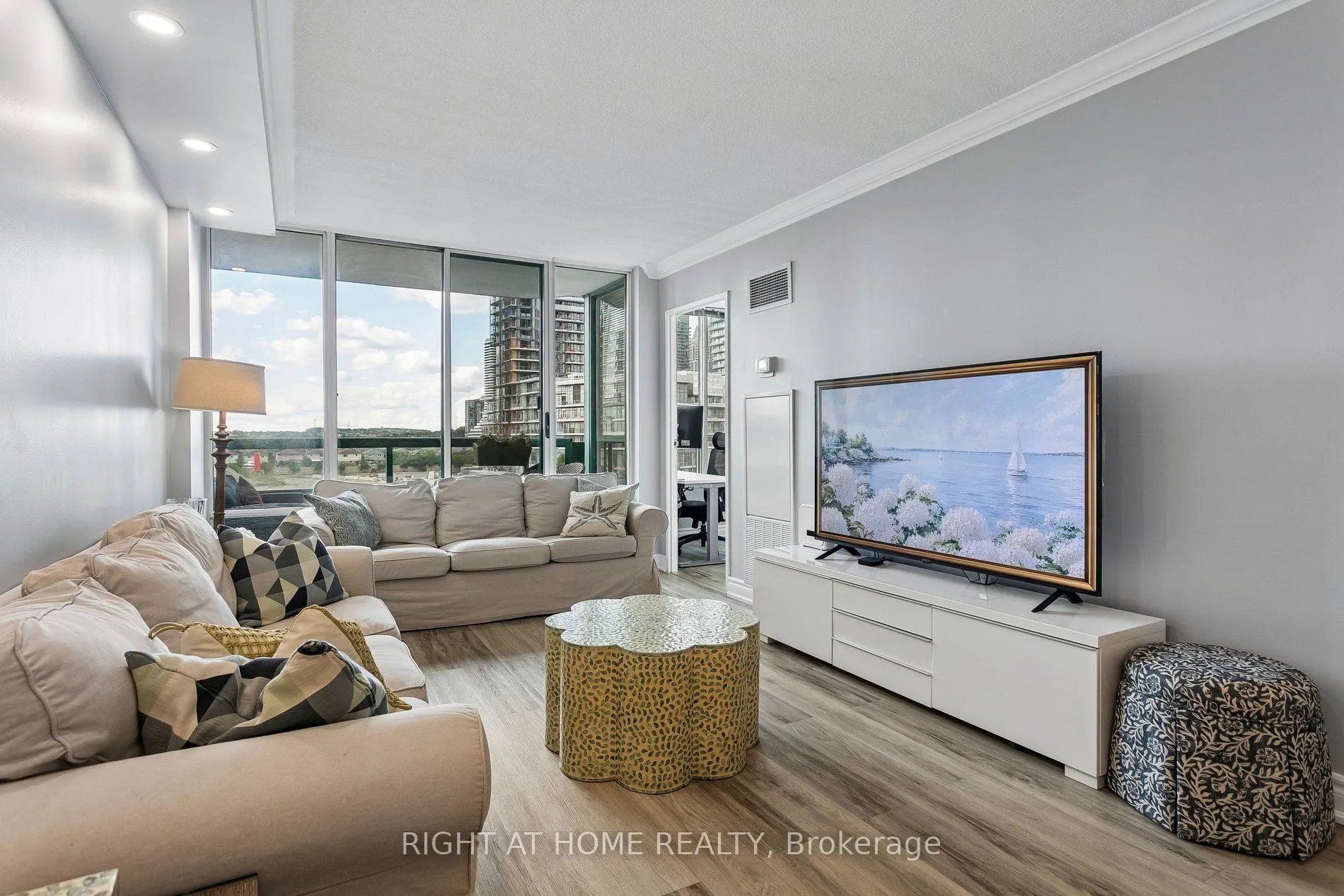 550 Webb Drive #612