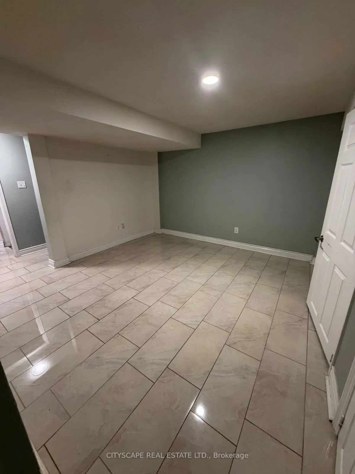 3932 Beechnut Row Crescent #Bsmt