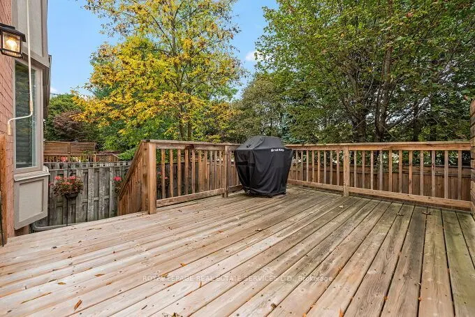 1905 Broad Hollow Gate #50