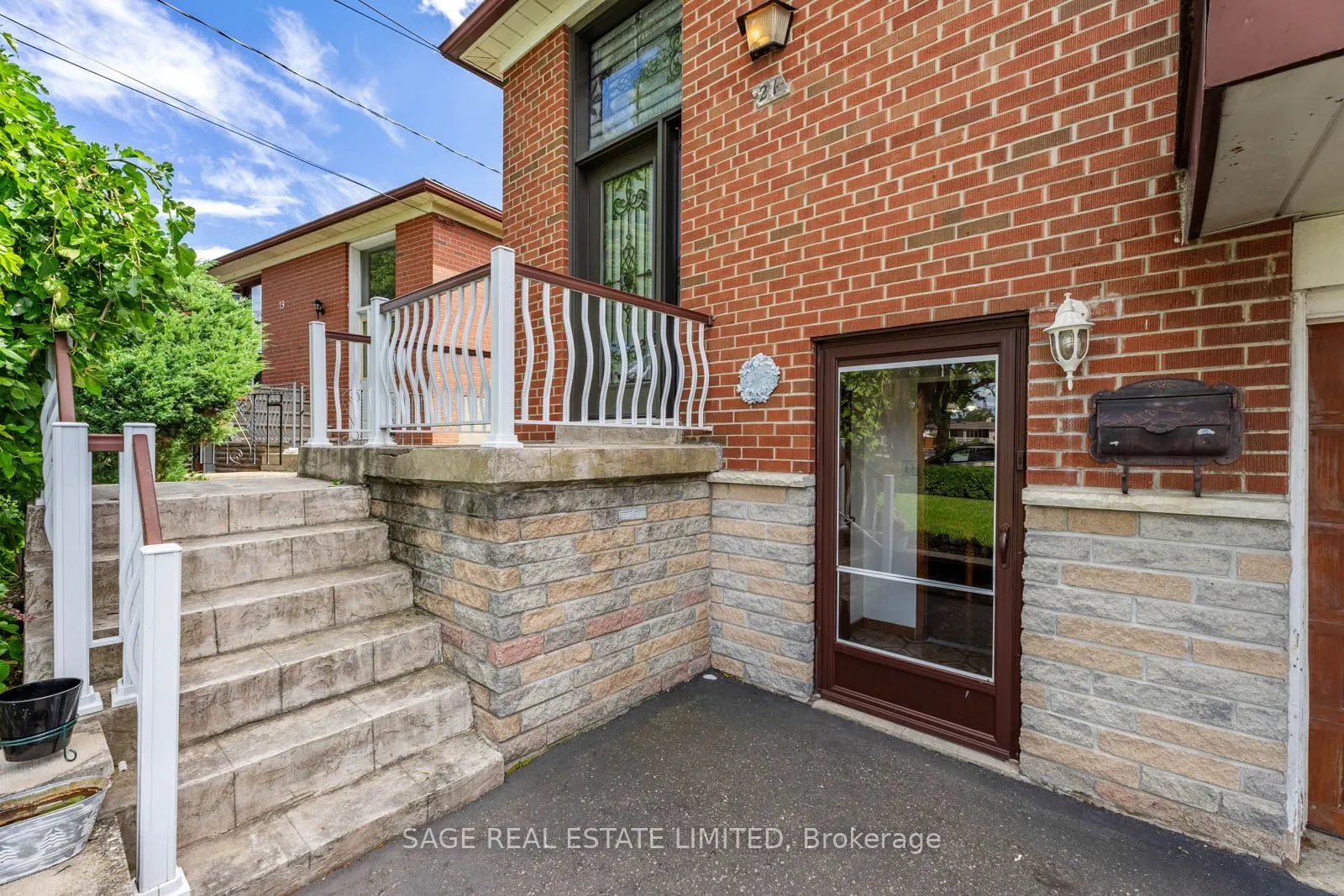 21 Debby Court