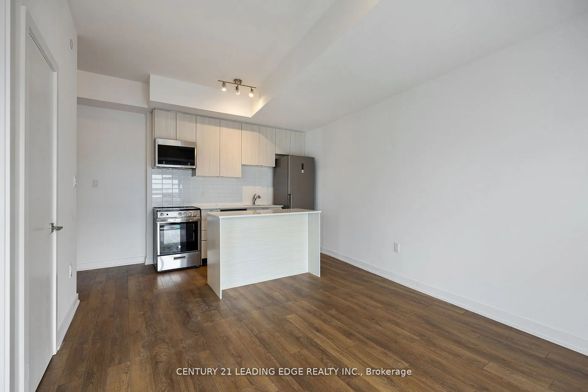 2433 Dufferin Street #708