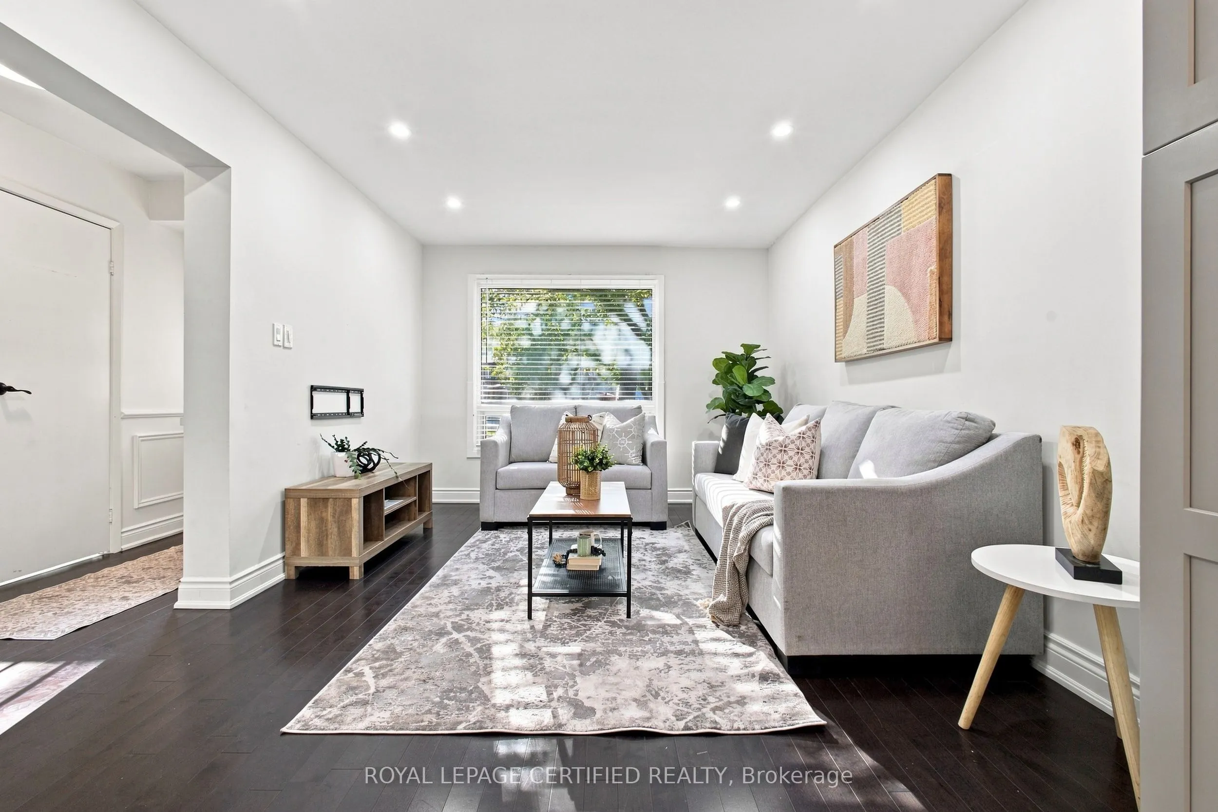 3029 Oslo Crescent