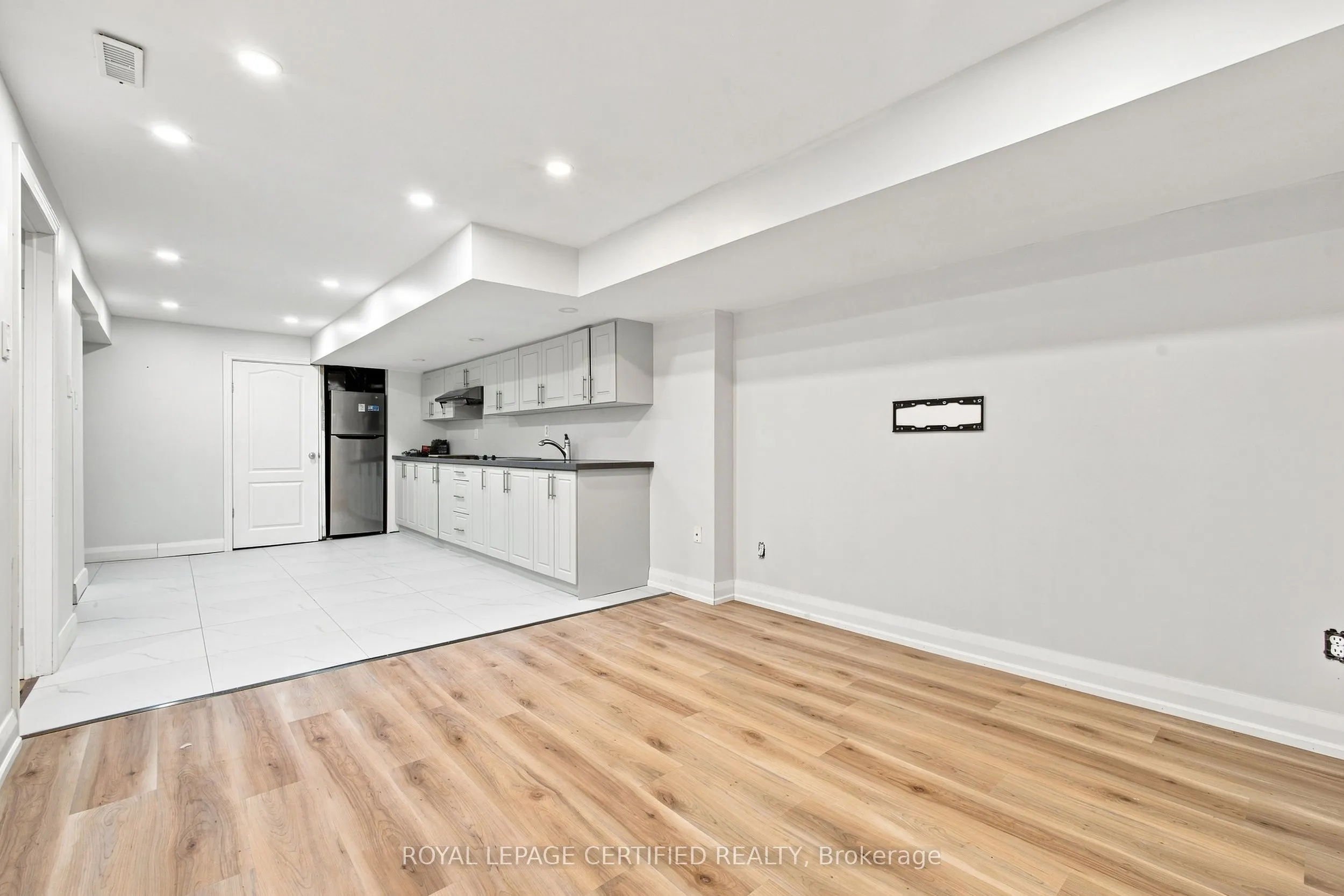 3029 Oslo Crescent