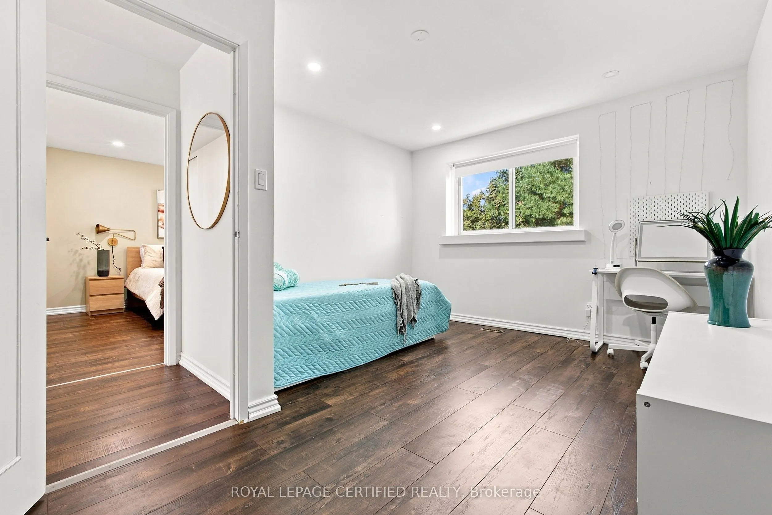 3029 Oslo Crescent