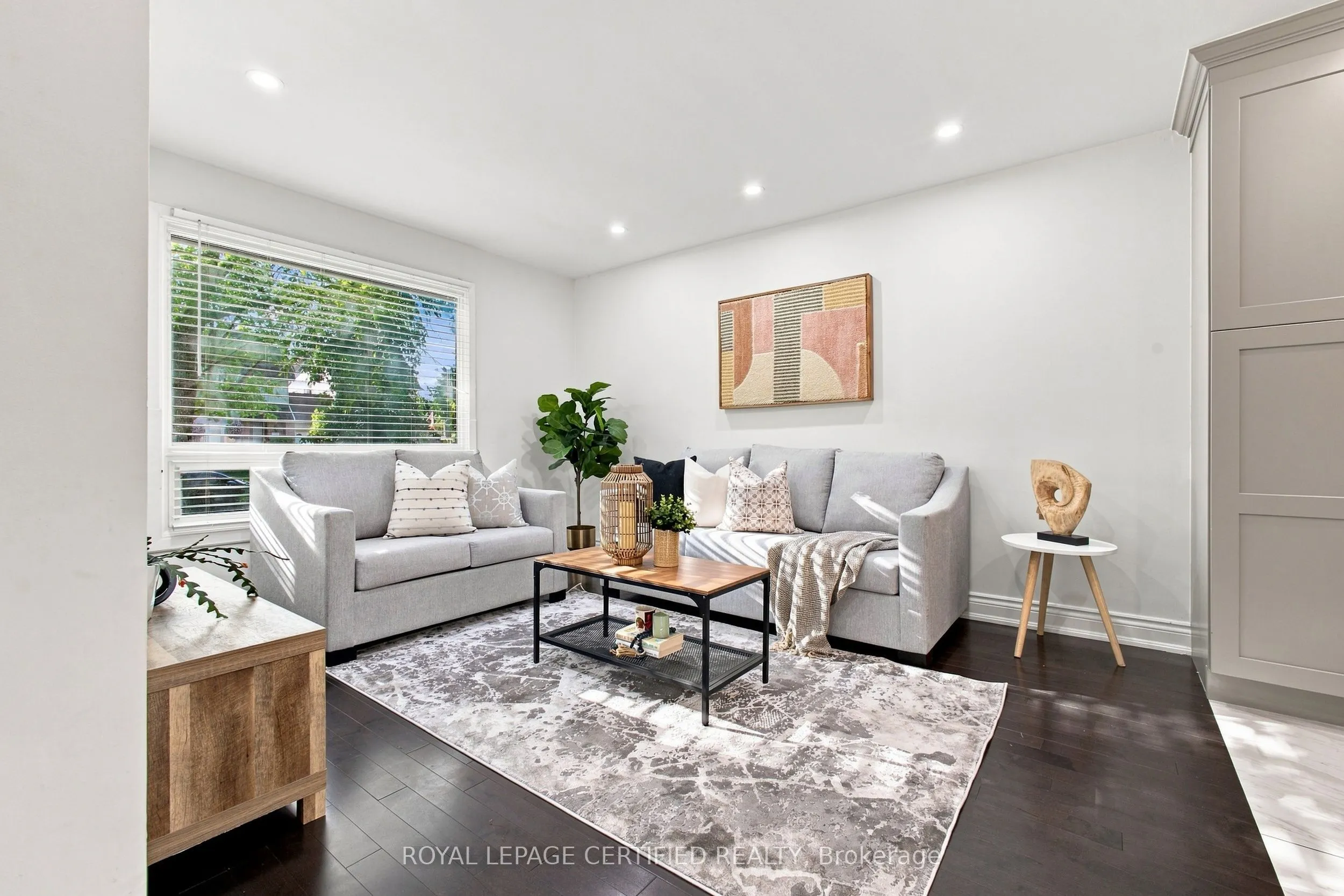 3029 Oslo Crescent
