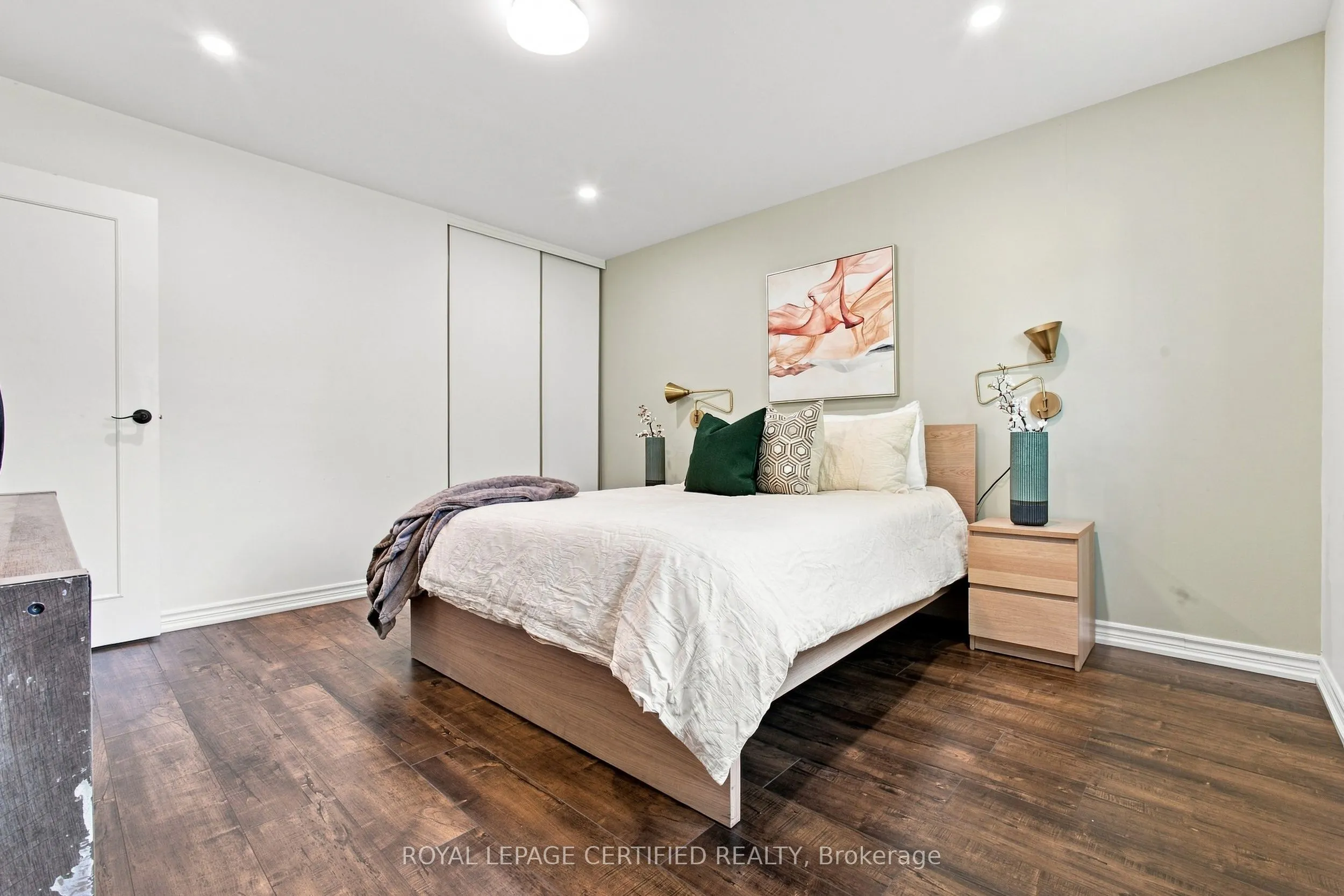 3029 Oslo Crescent