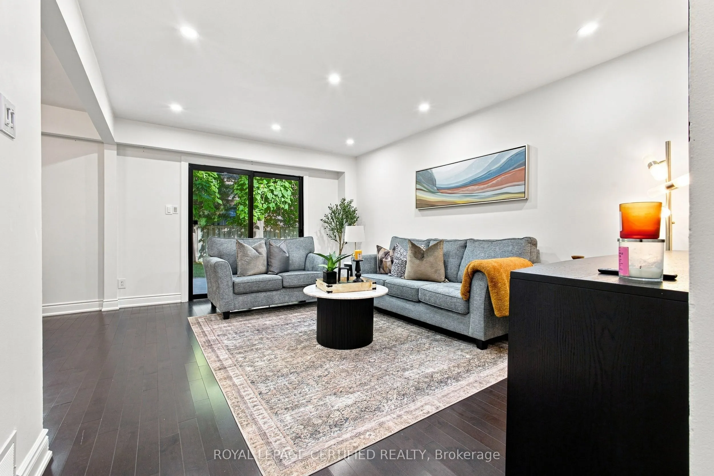 3029 Oslo Crescent