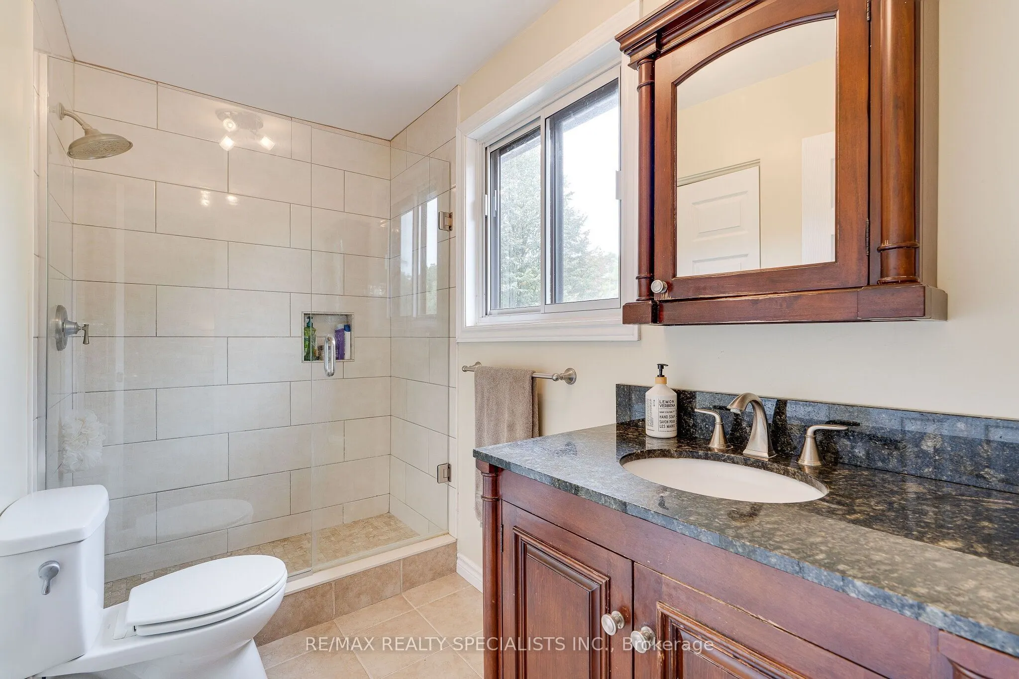 7 Orsi Road