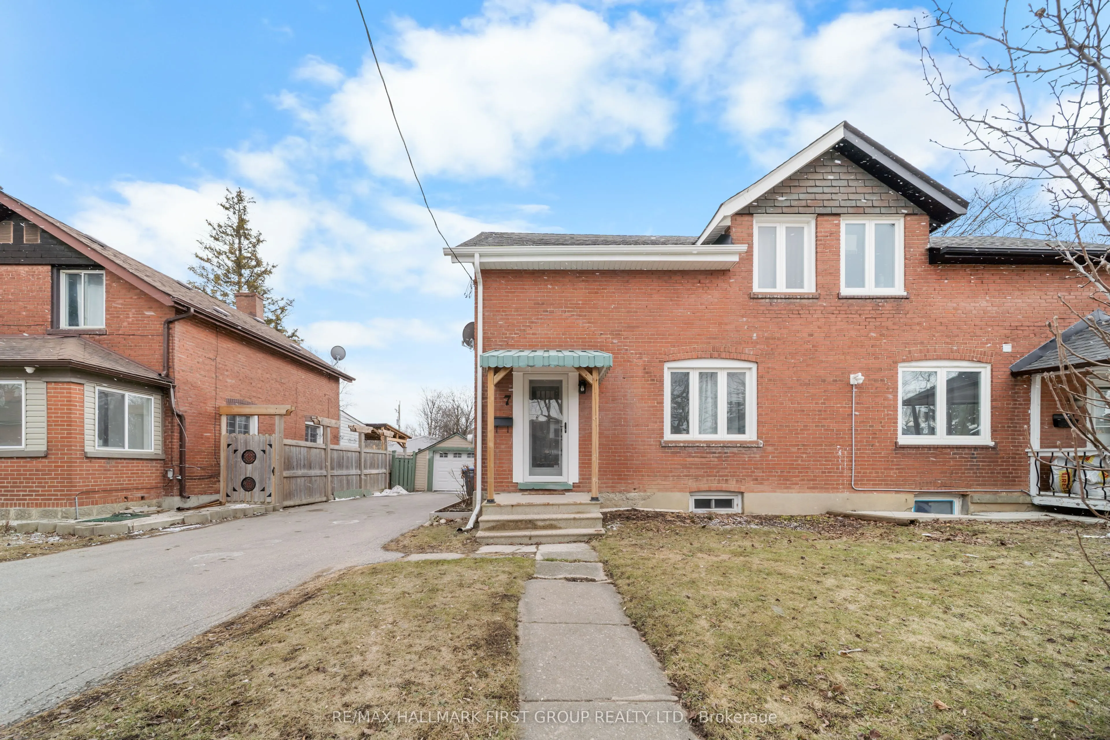 7 Mcmurchy Avenue S